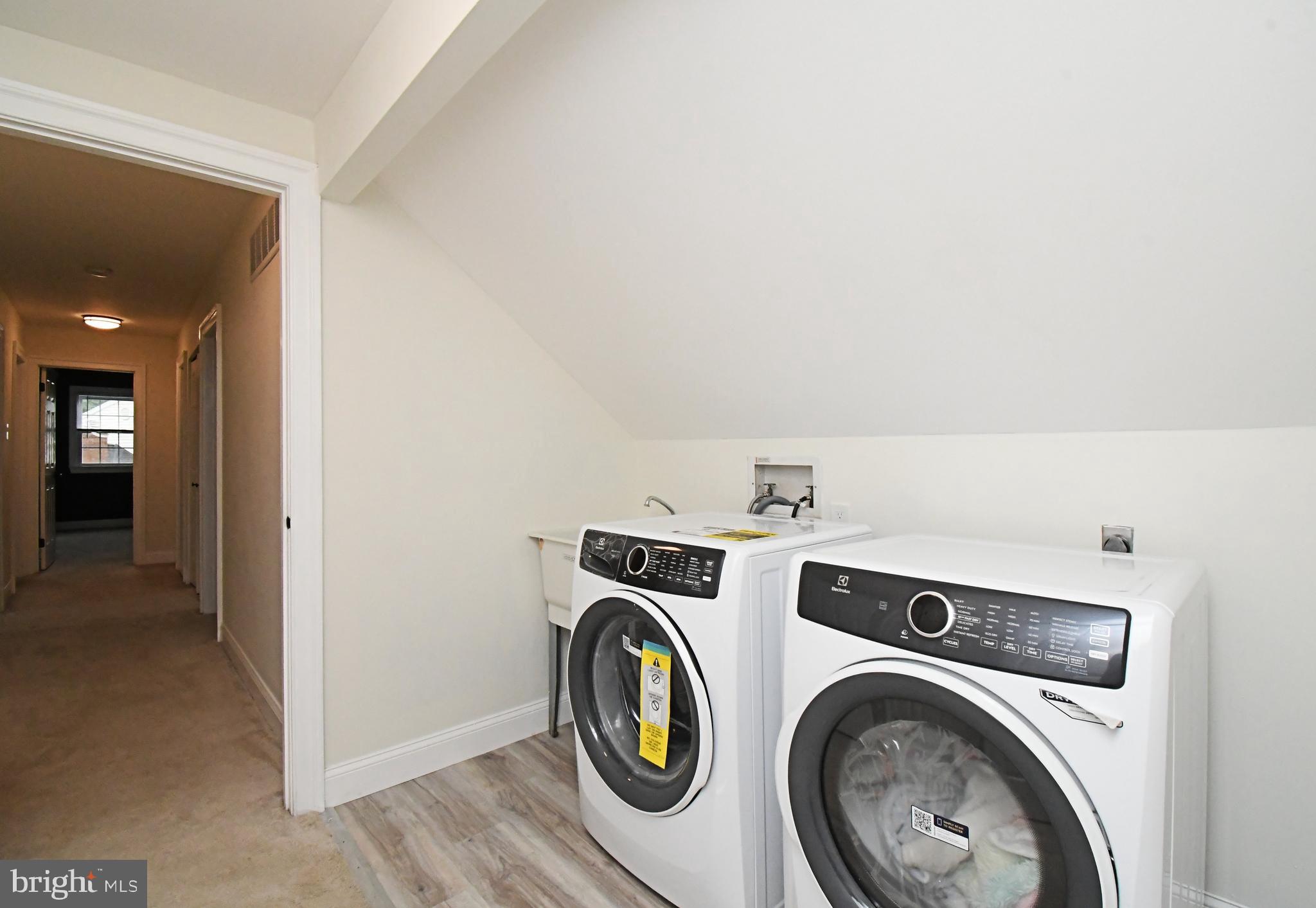 YARDLEY HUNT - Residential
