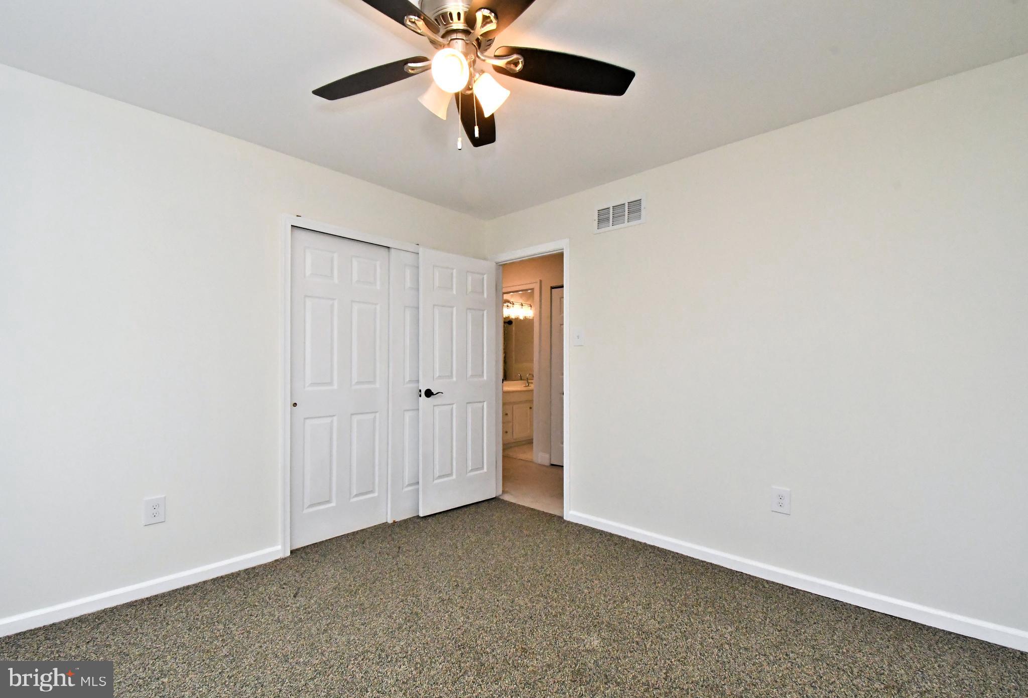 YARDLEY HUNT - Residential