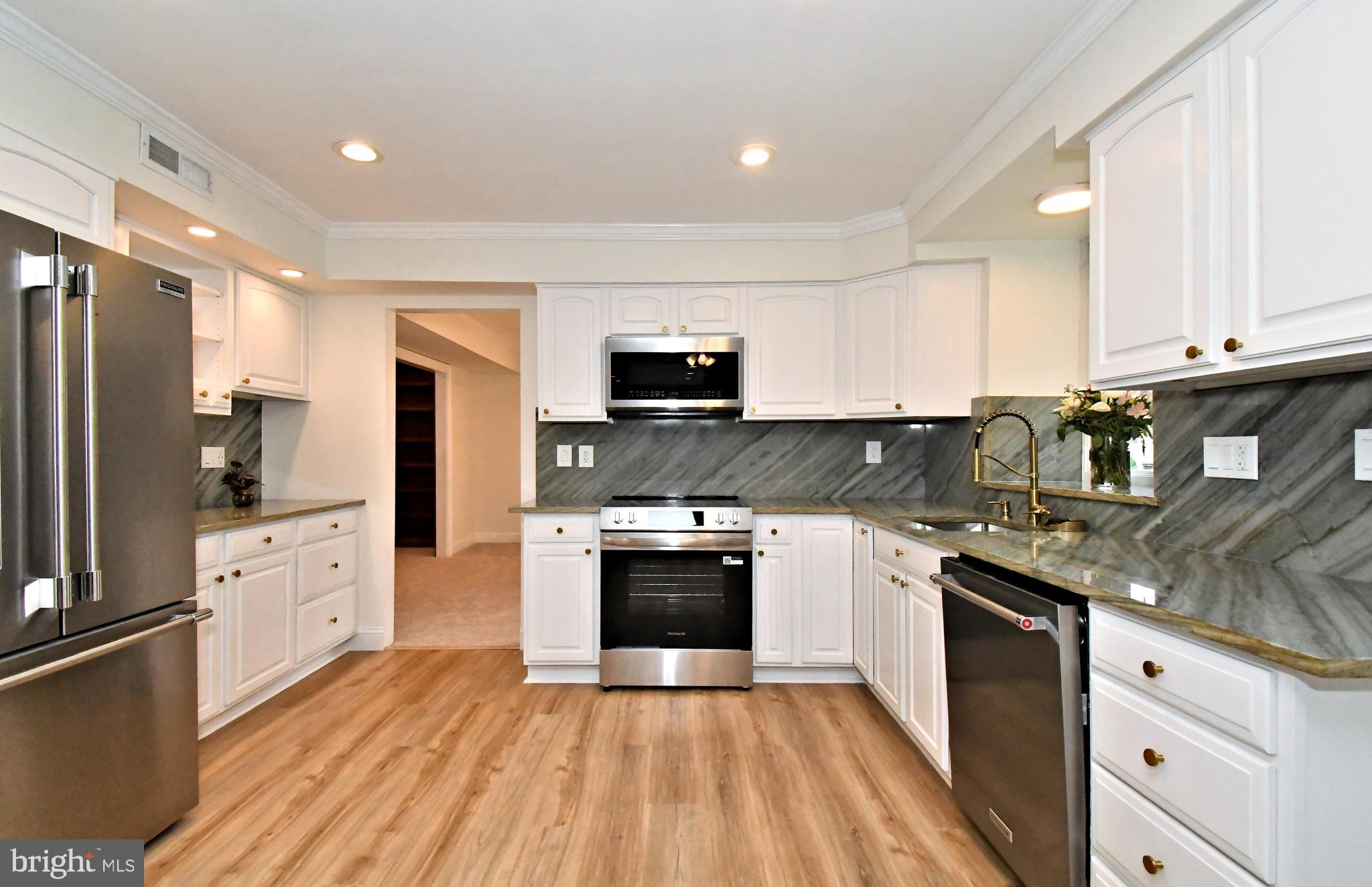 YARDLEY HUNT - Residential