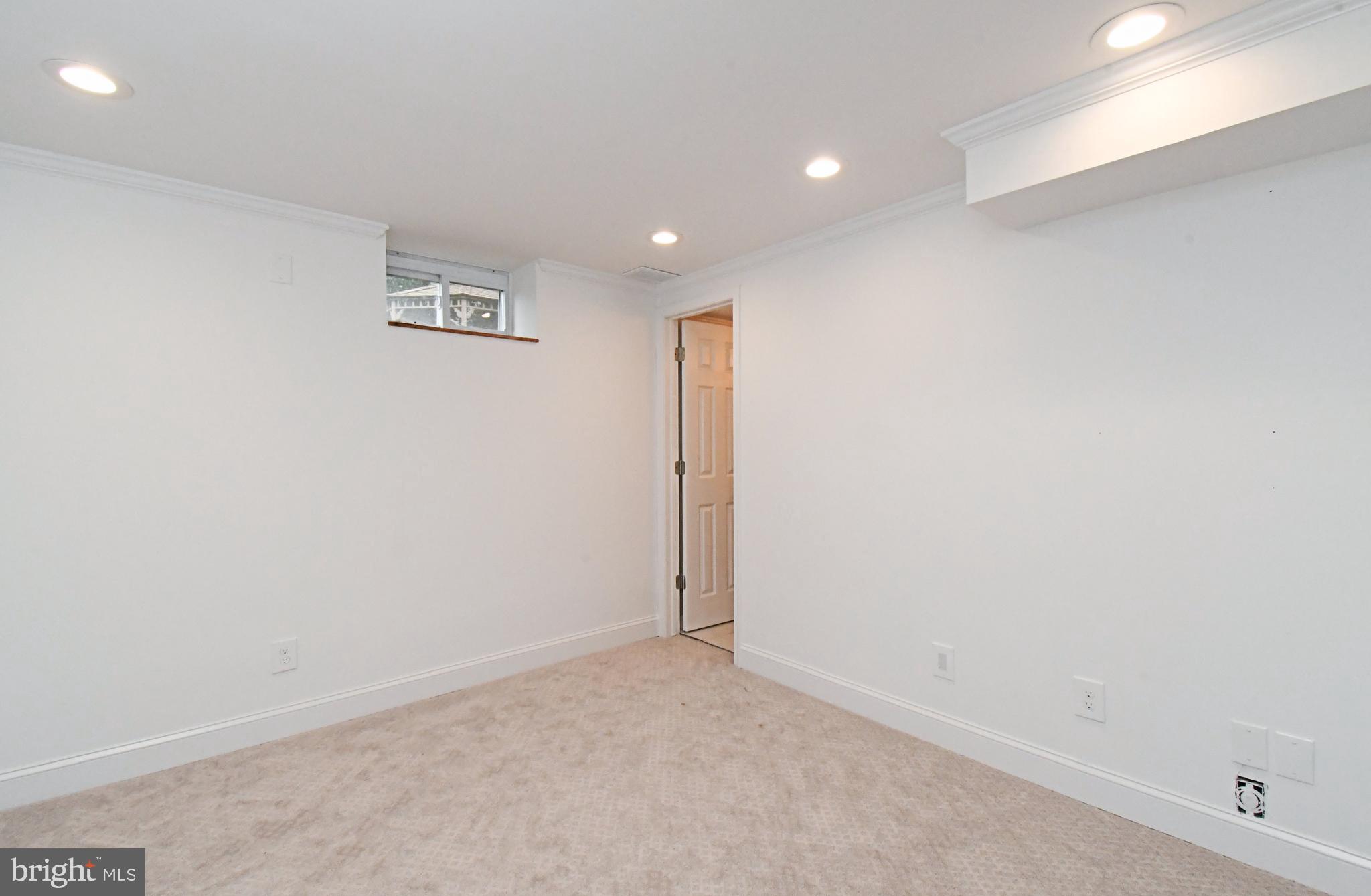 YARDLEY HUNT - Residential