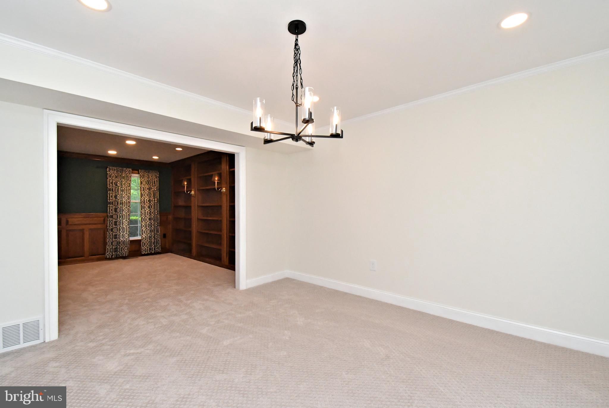 YARDLEY HUNT - Residential