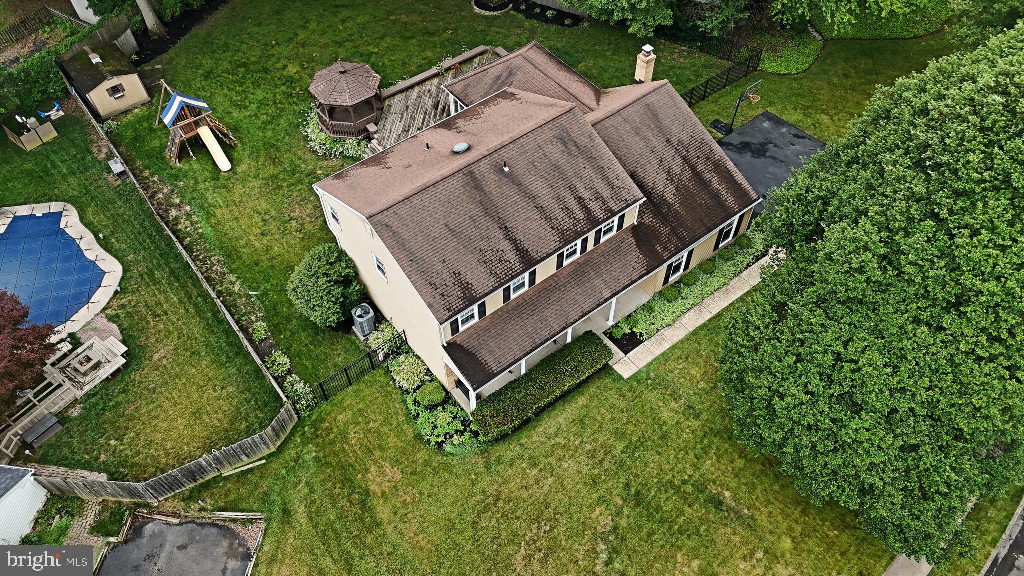 YARDLEY HUNT - Residential