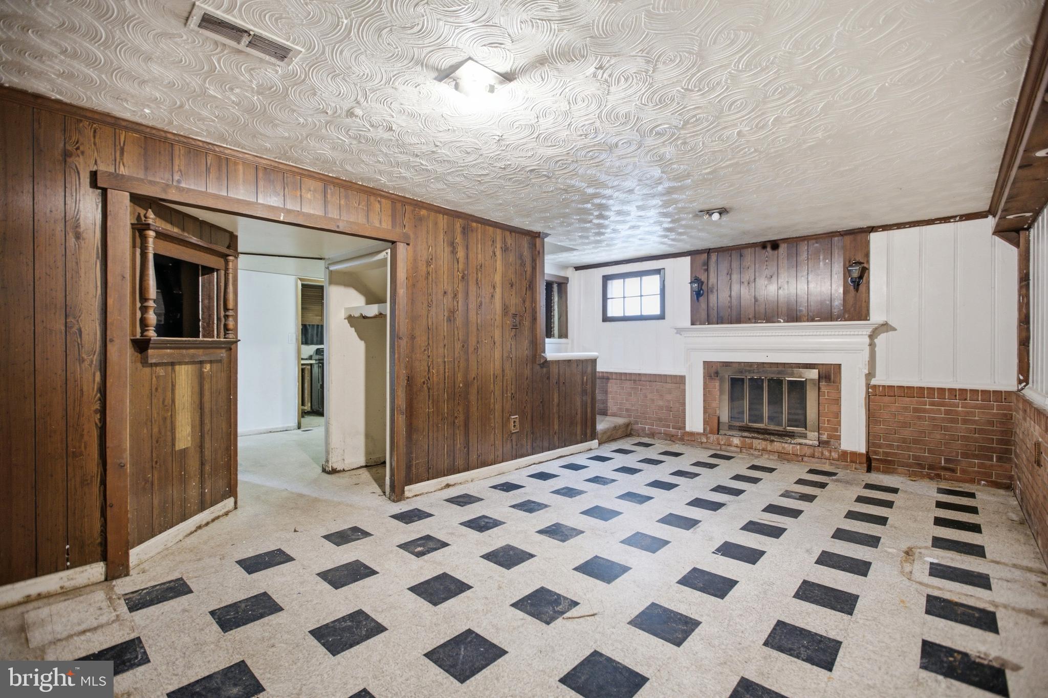 RAY PARK ESTATES - Residential