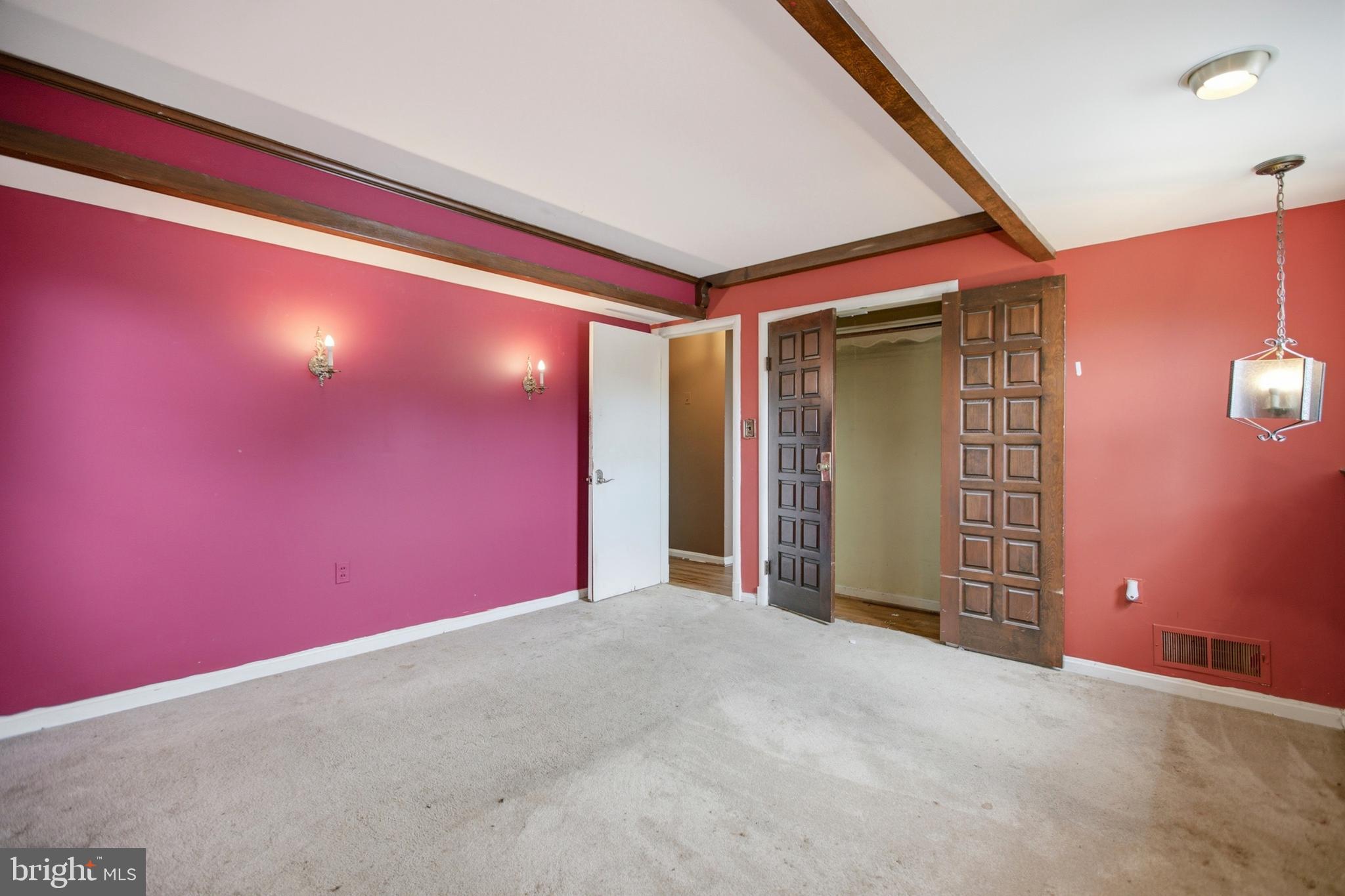 RAY PARK ESTATES - Residential