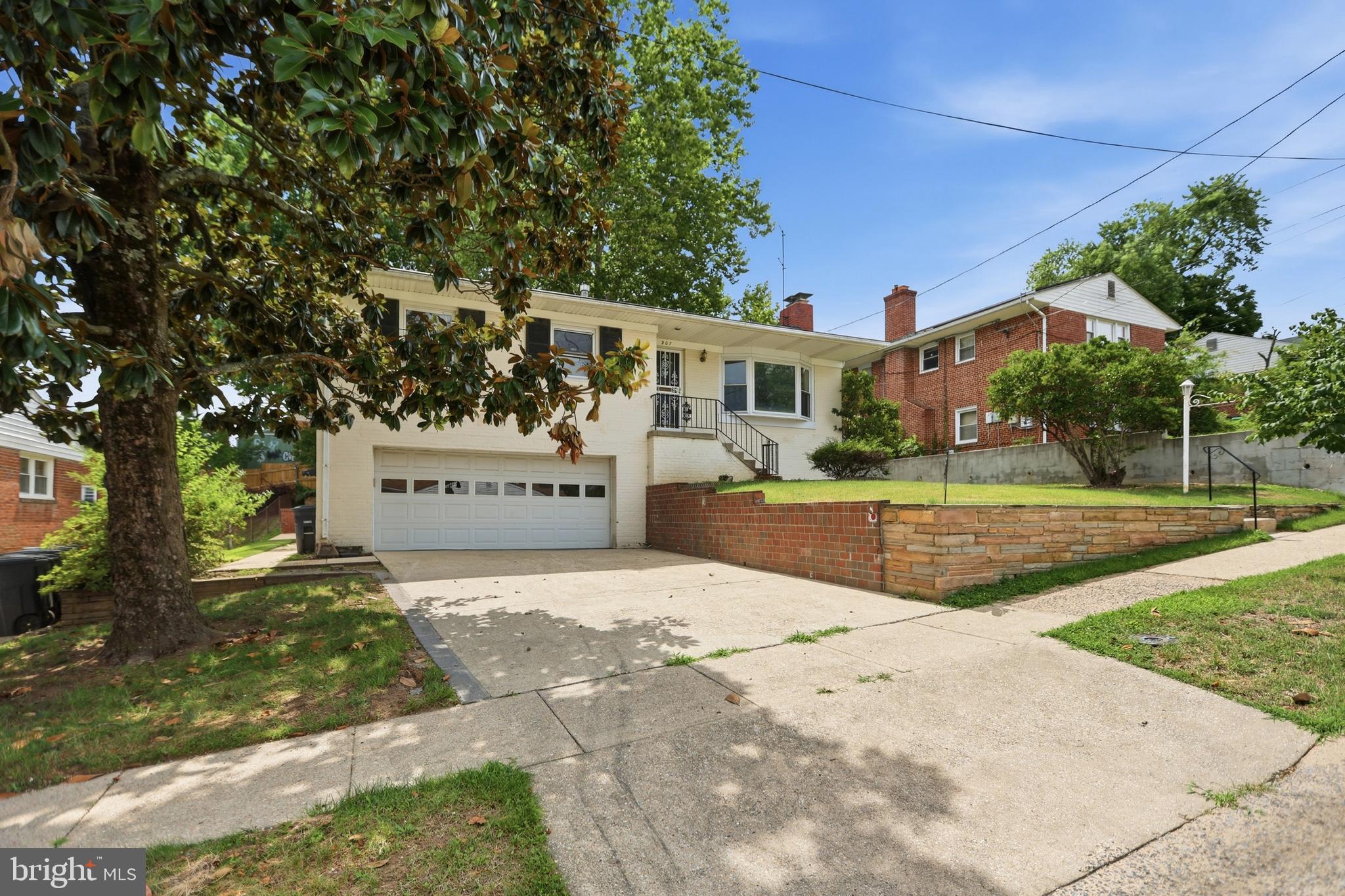 RAY PARK ESTATES - Residential