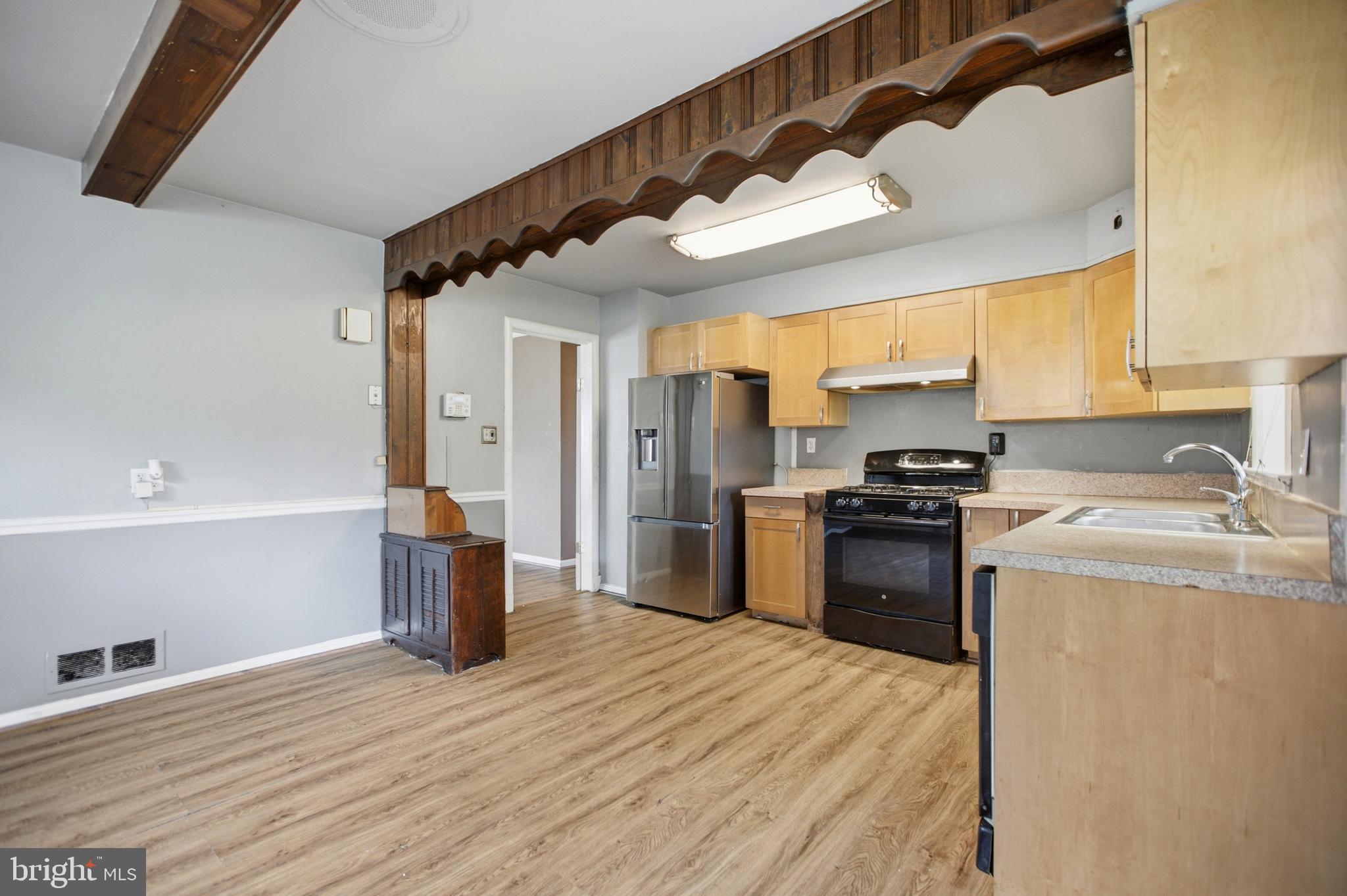 RAY PARK ESTATES - Residential