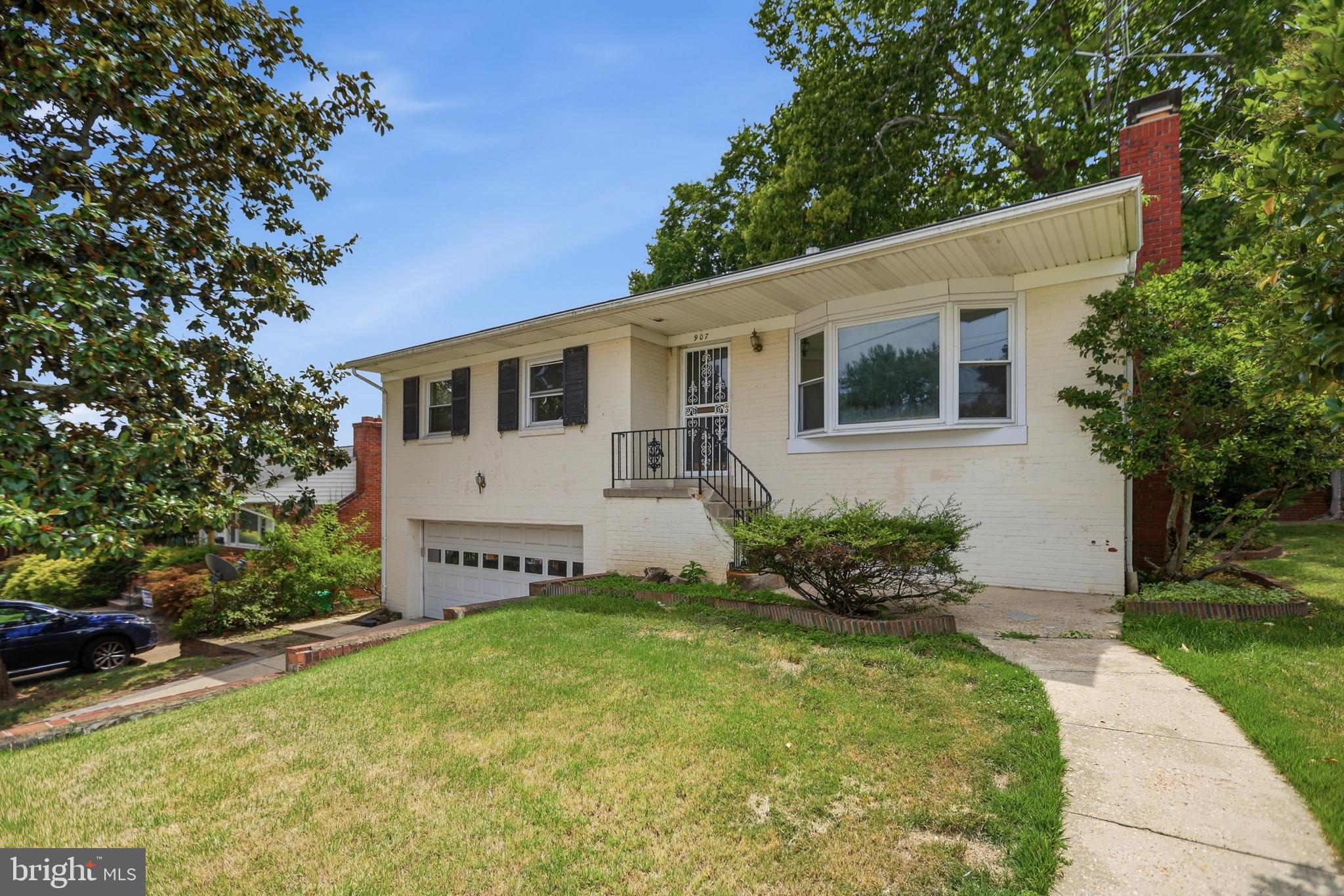 RAY PARK ESTATES - Residential