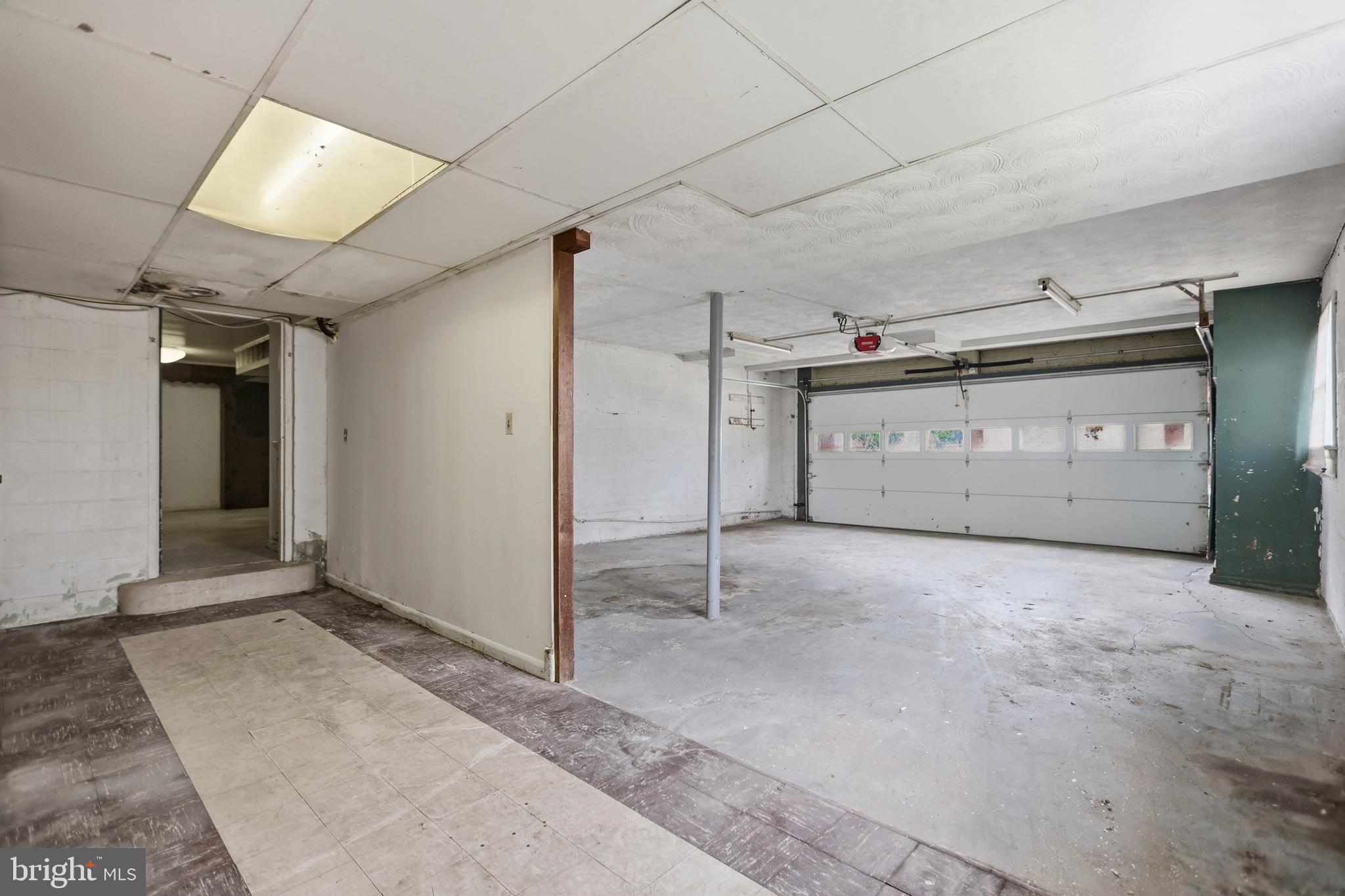 RAY PARK ESTATES - Residential