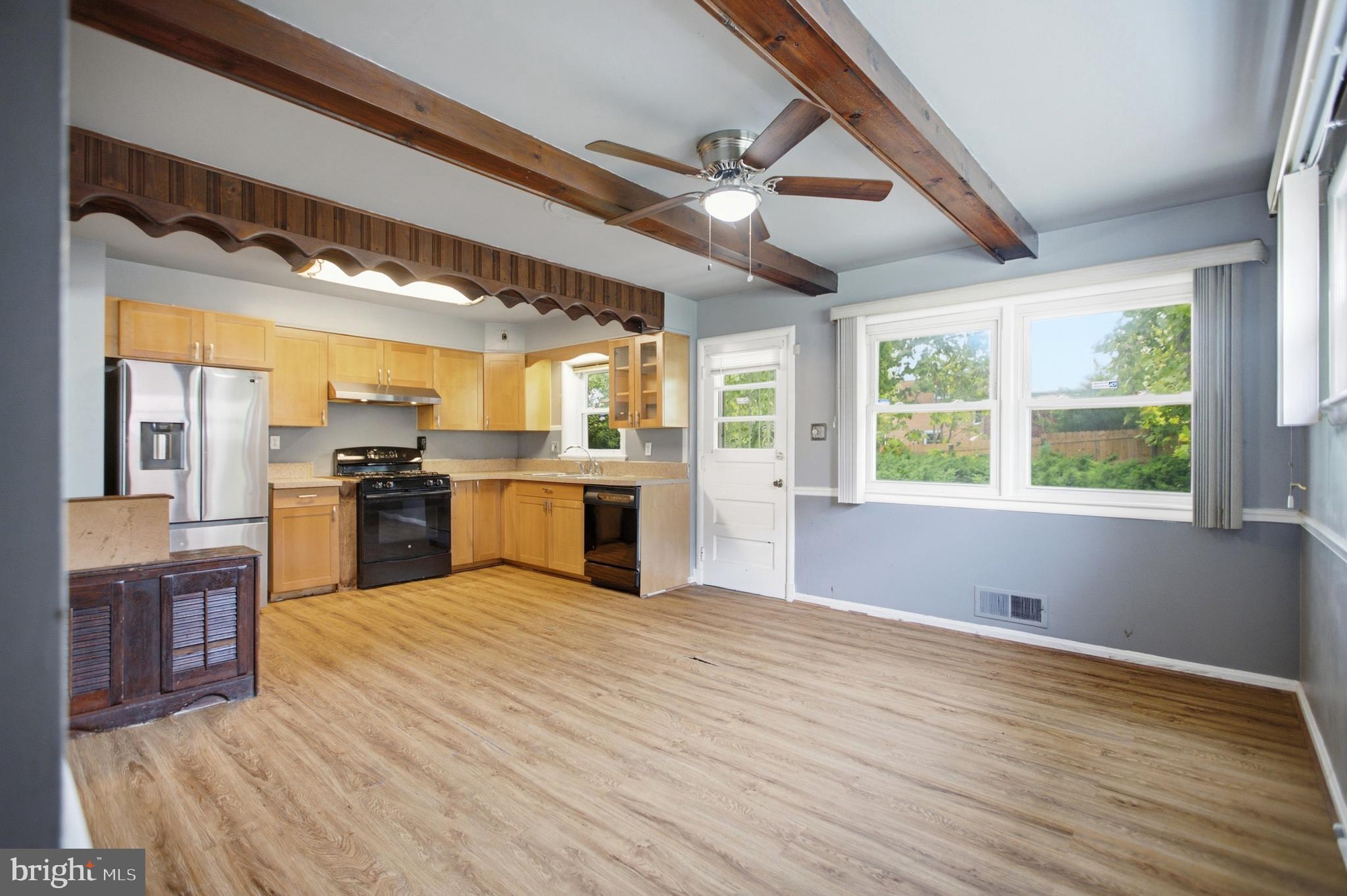 RAY PARK ESTATES - Residential