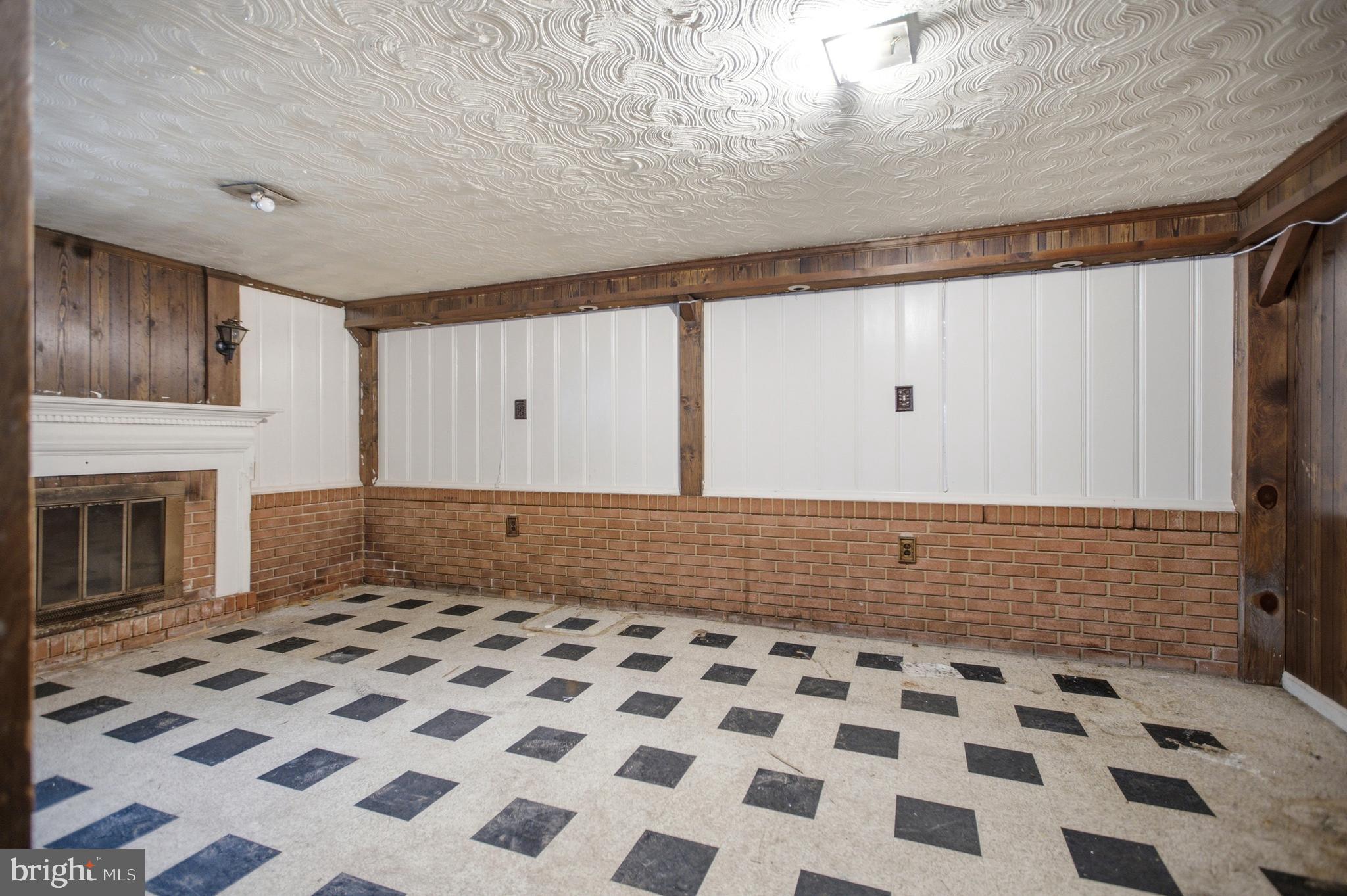 RAY PARK ESTATES - Residential