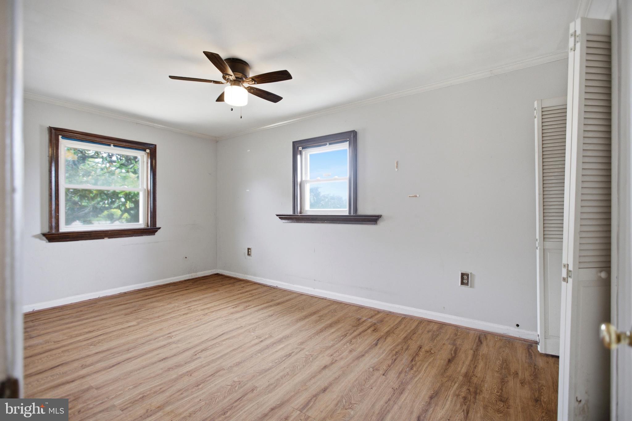 RAY PARK ESTATES - Residential