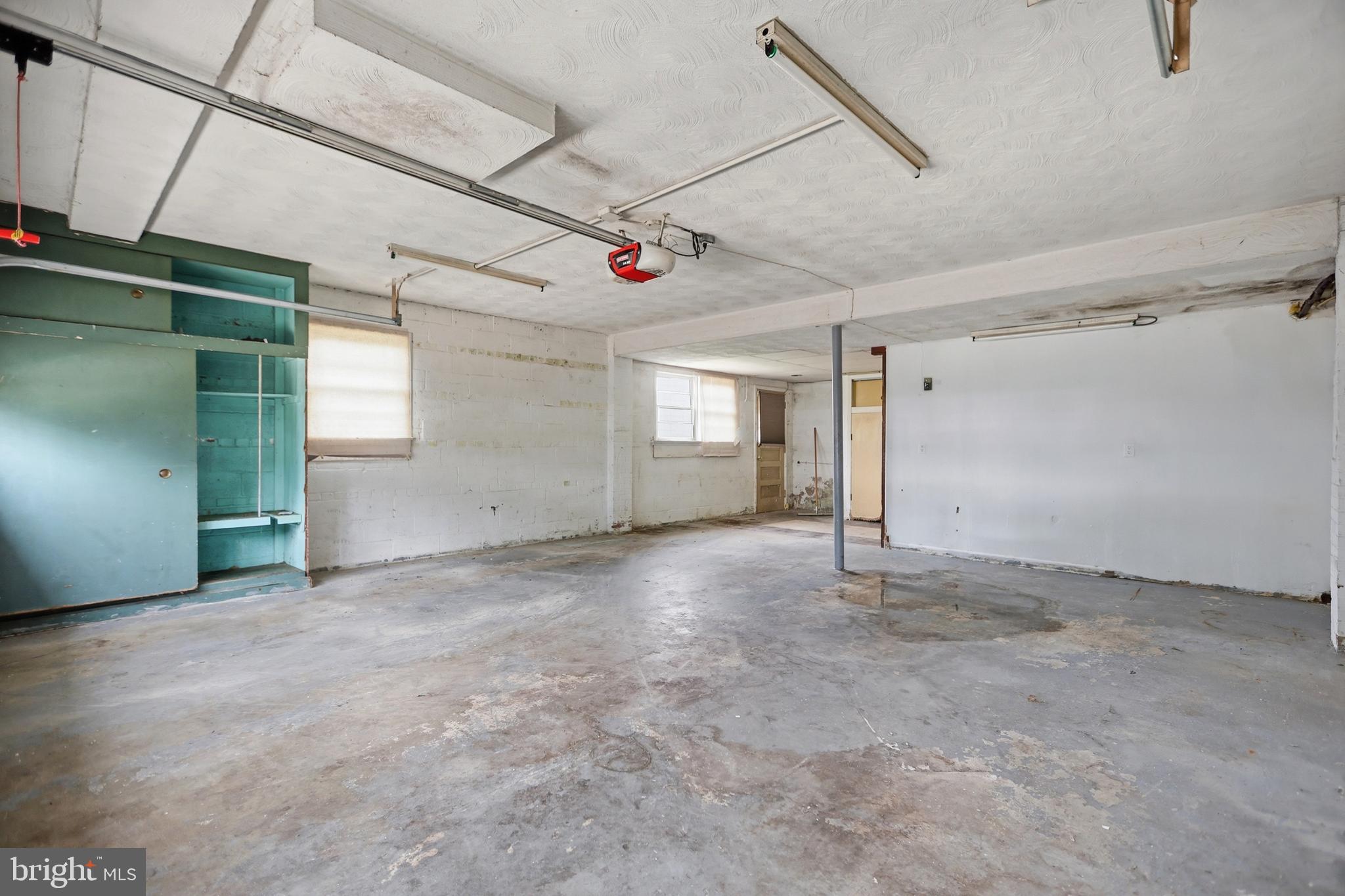 RAY PARK ESTATES - Residential