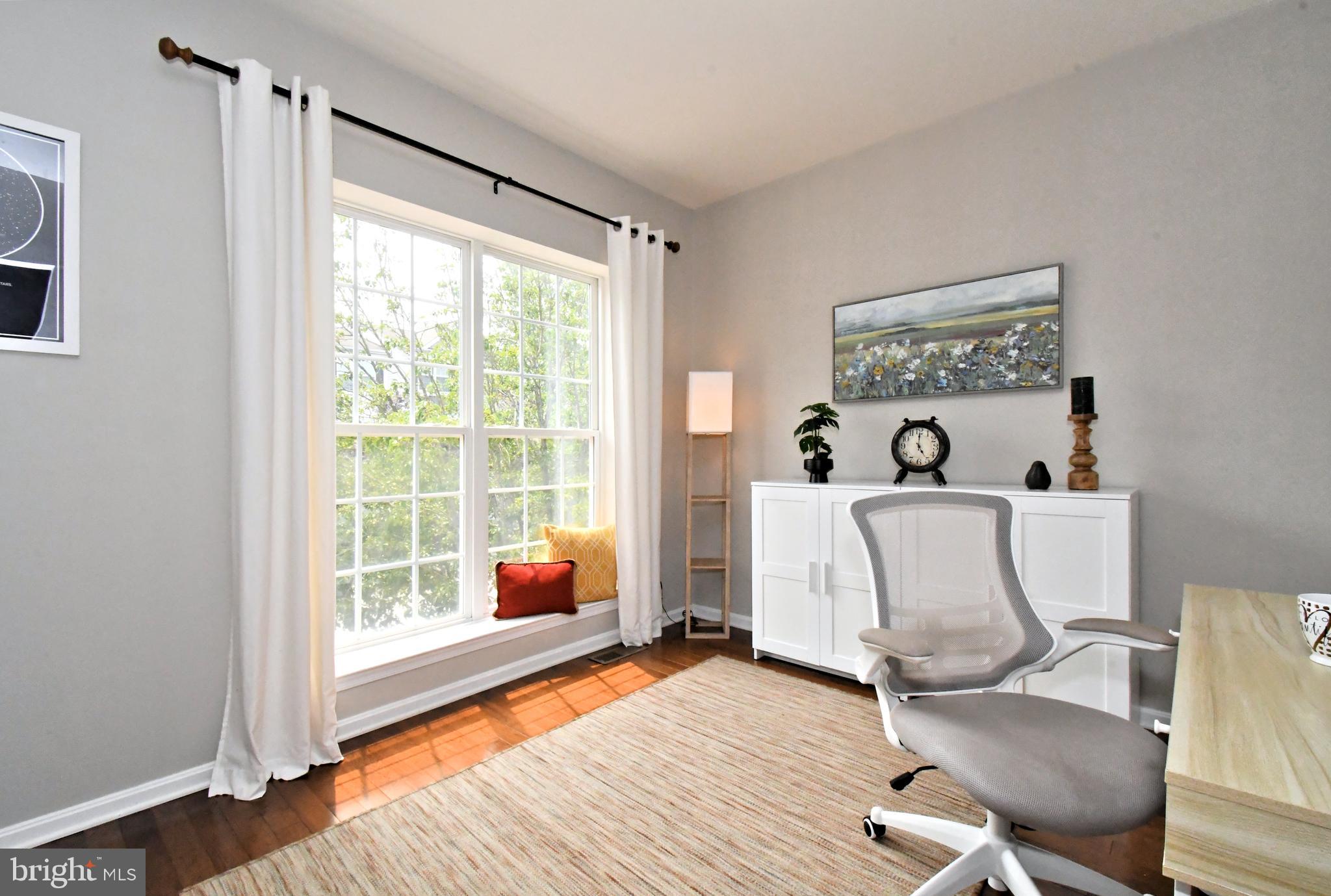 LONGFORD CROSSING - Residential