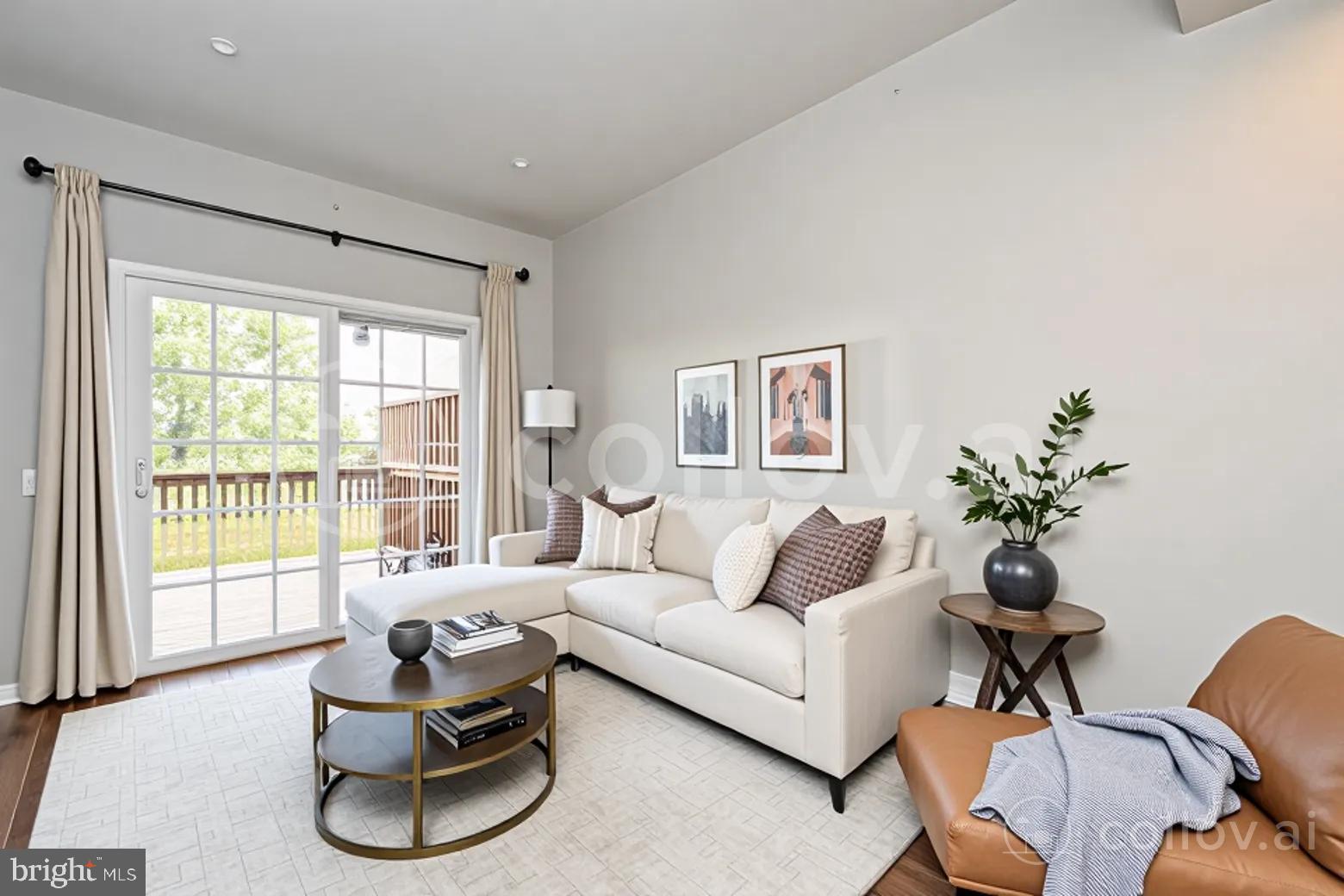 LONGFORD CROSSING - Residential