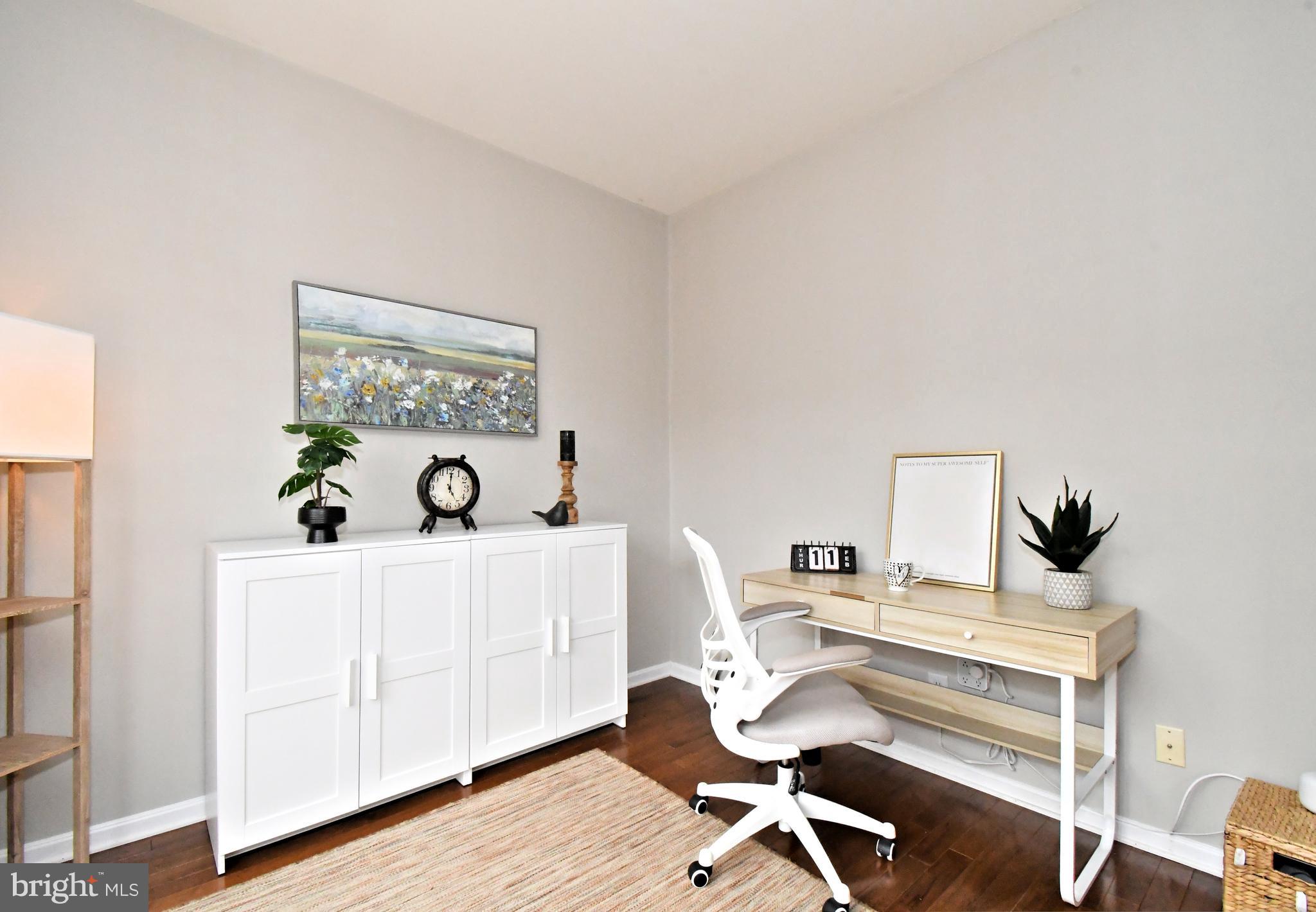 LONGFORD CROSSING - Residential