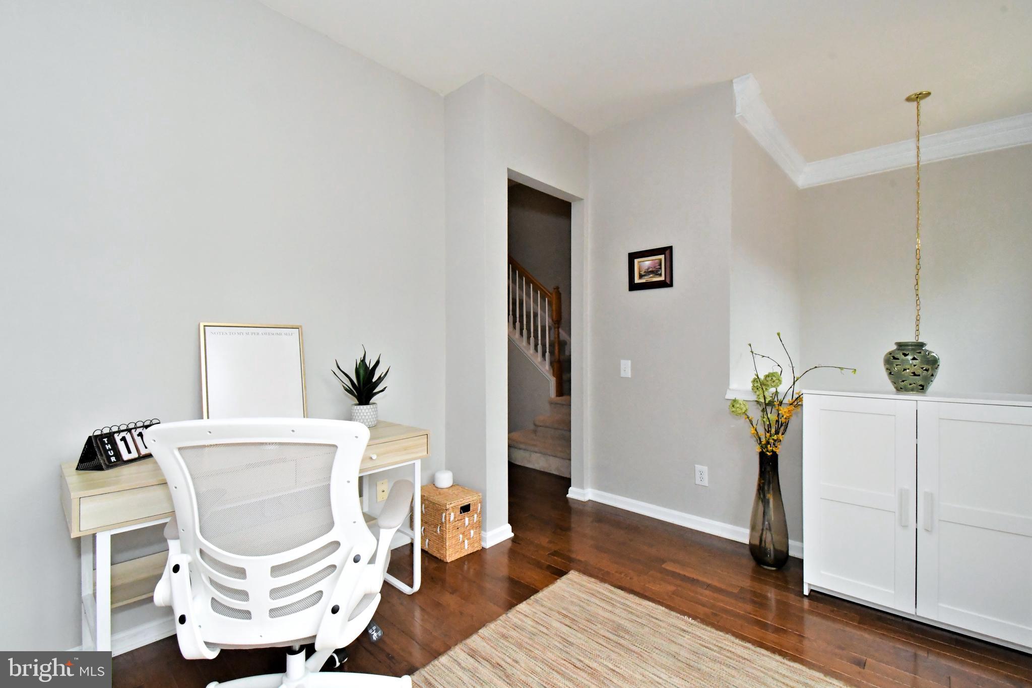 LONGFORD CROSSING - Residential