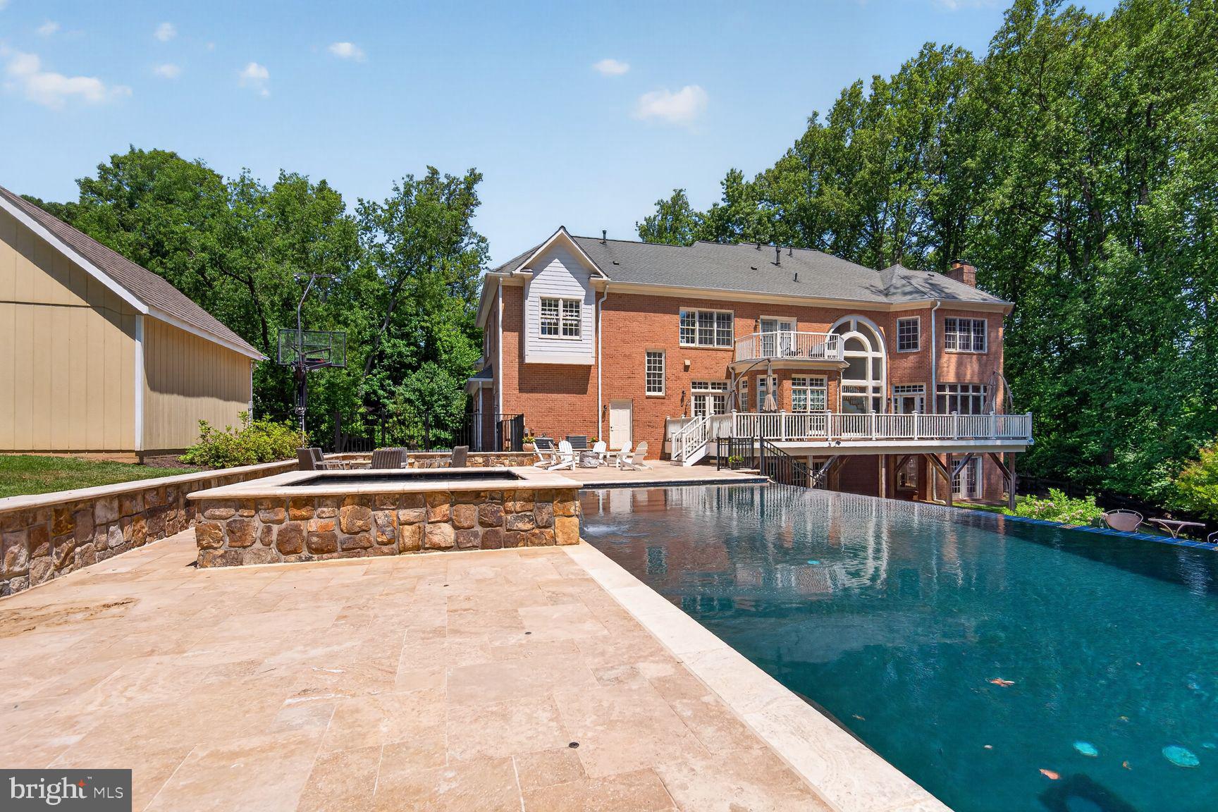OAKTON - Residential