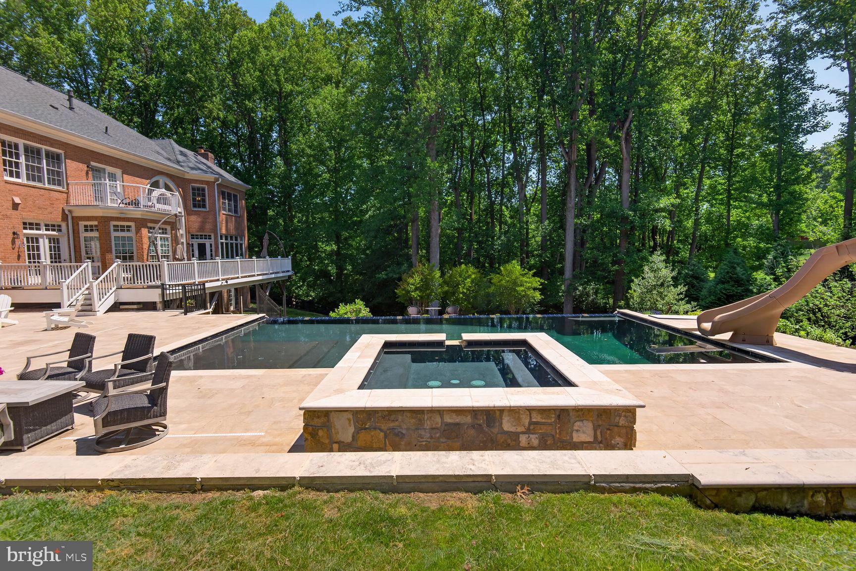 OAKTON - Residential