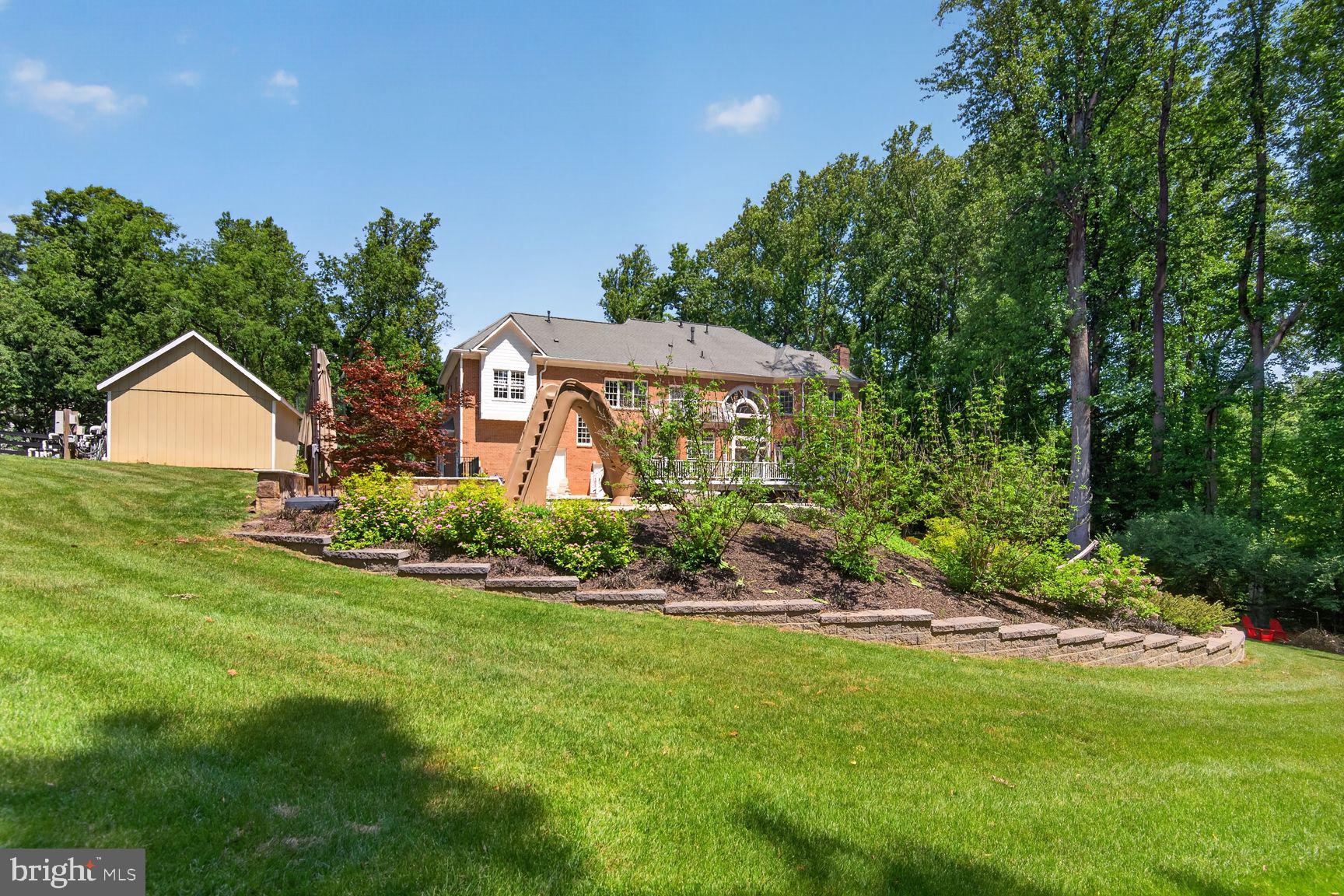 OAKTON - Residential