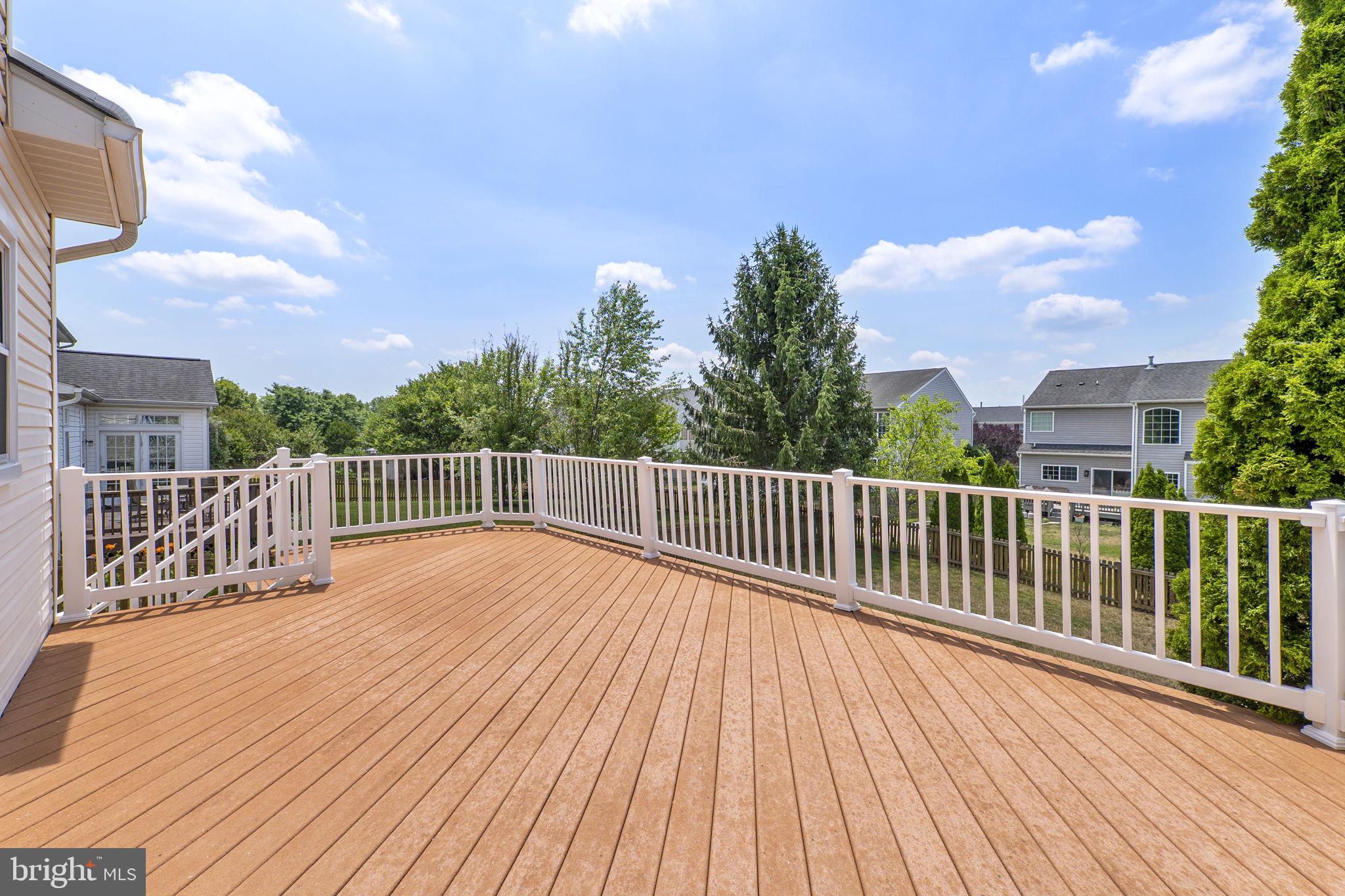 SUN MEADOW - Residential