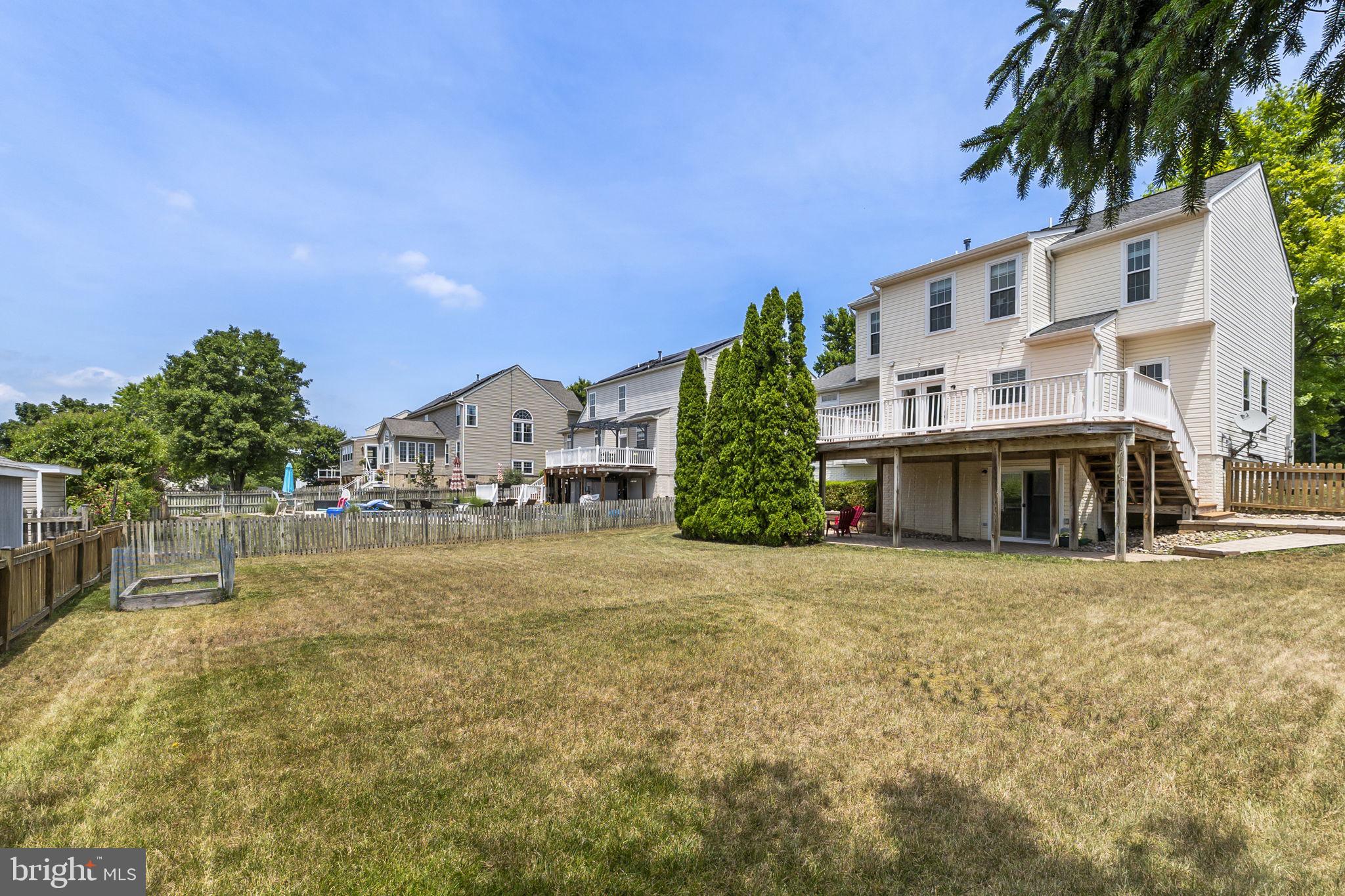 SUN MEADOW - Residential