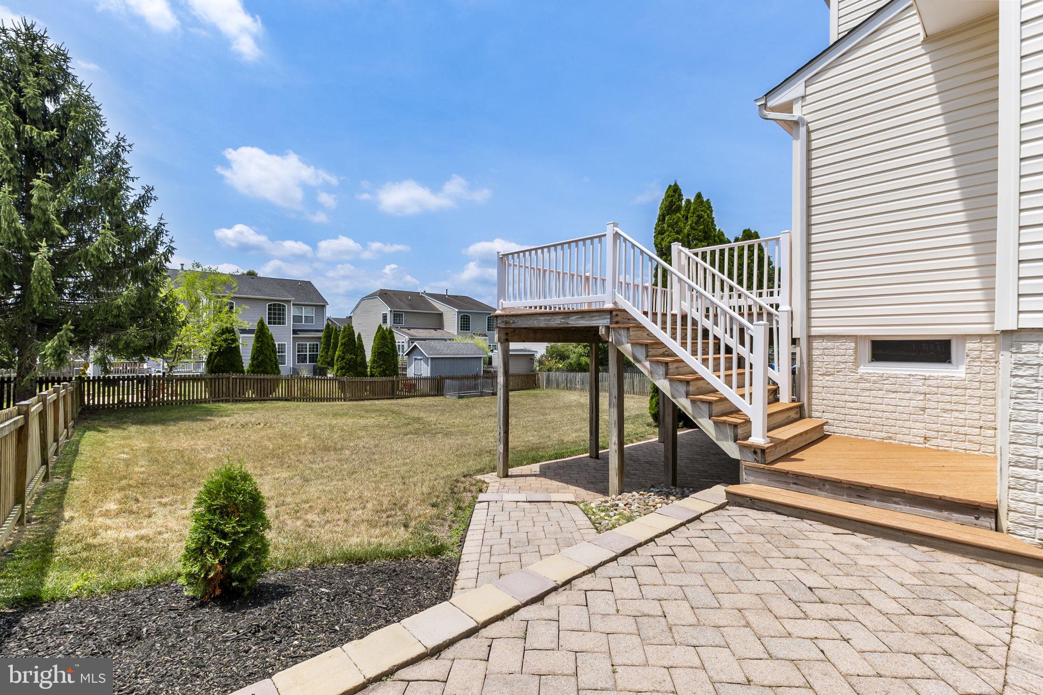 SUN MEADOW - Residential