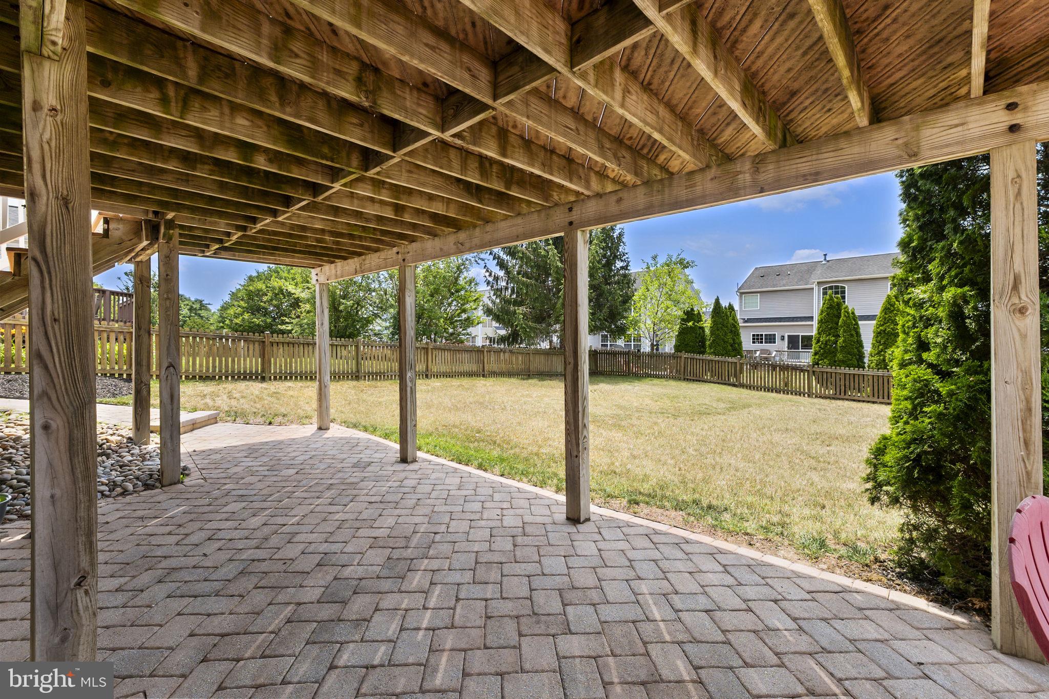 SUN MEADOW - Residential