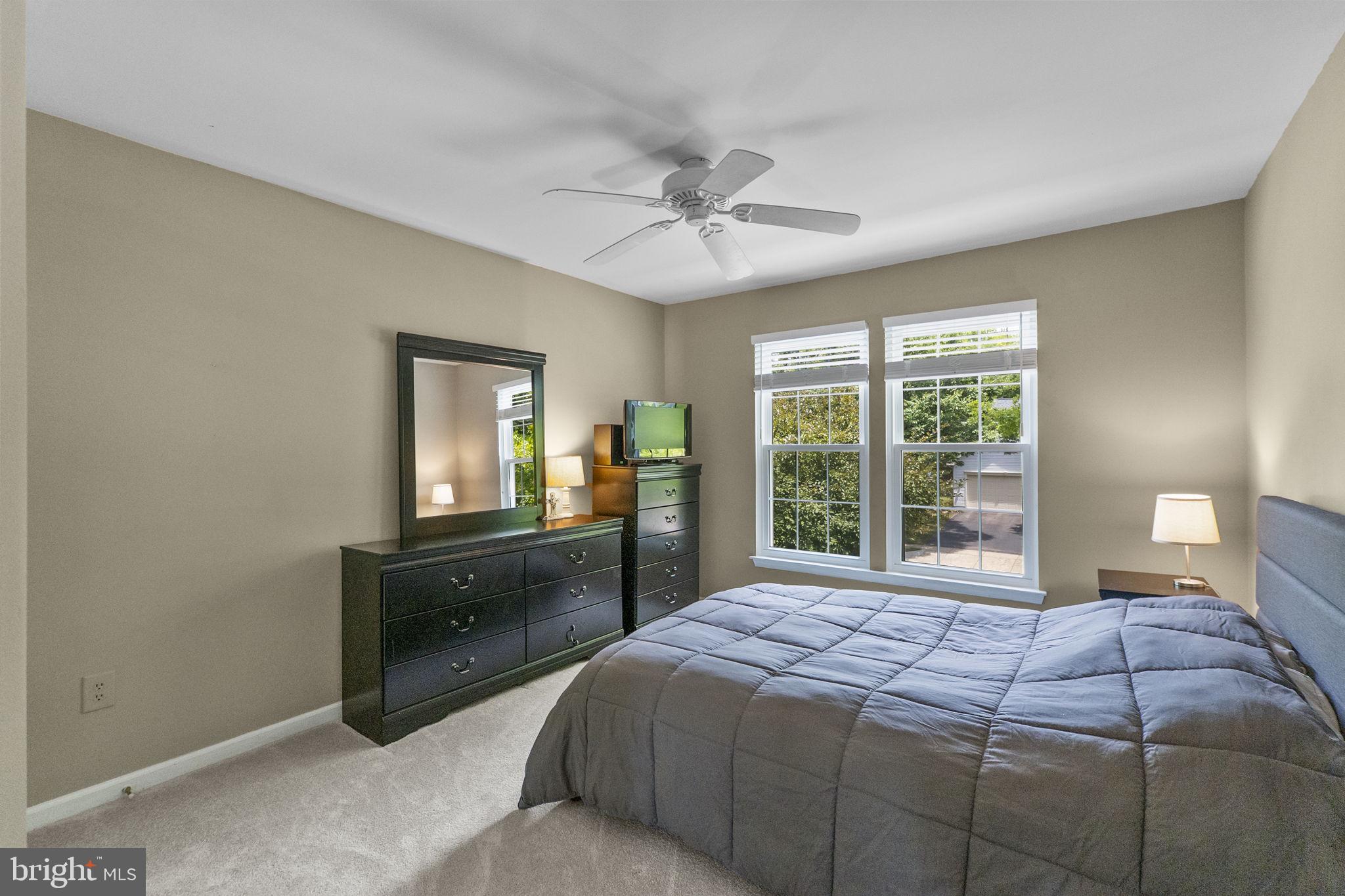 SUN MEADOW - Residential