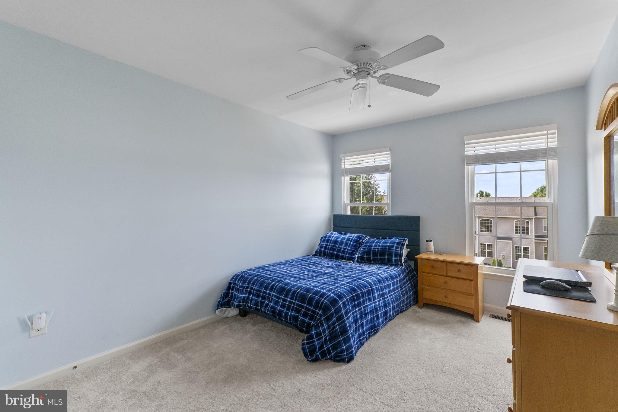 SUN MEADOW - Residential