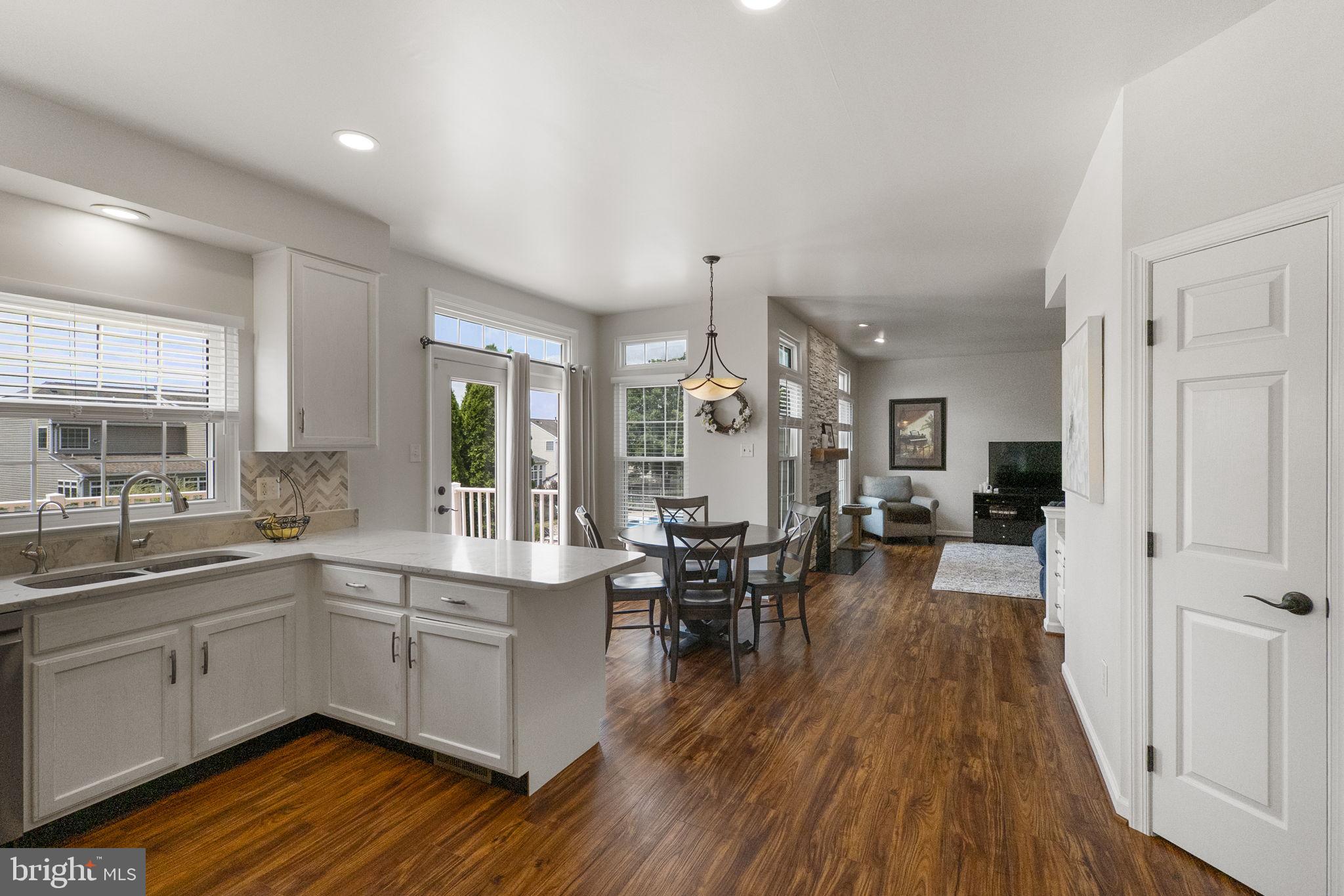 SUN MEADOW - Residential