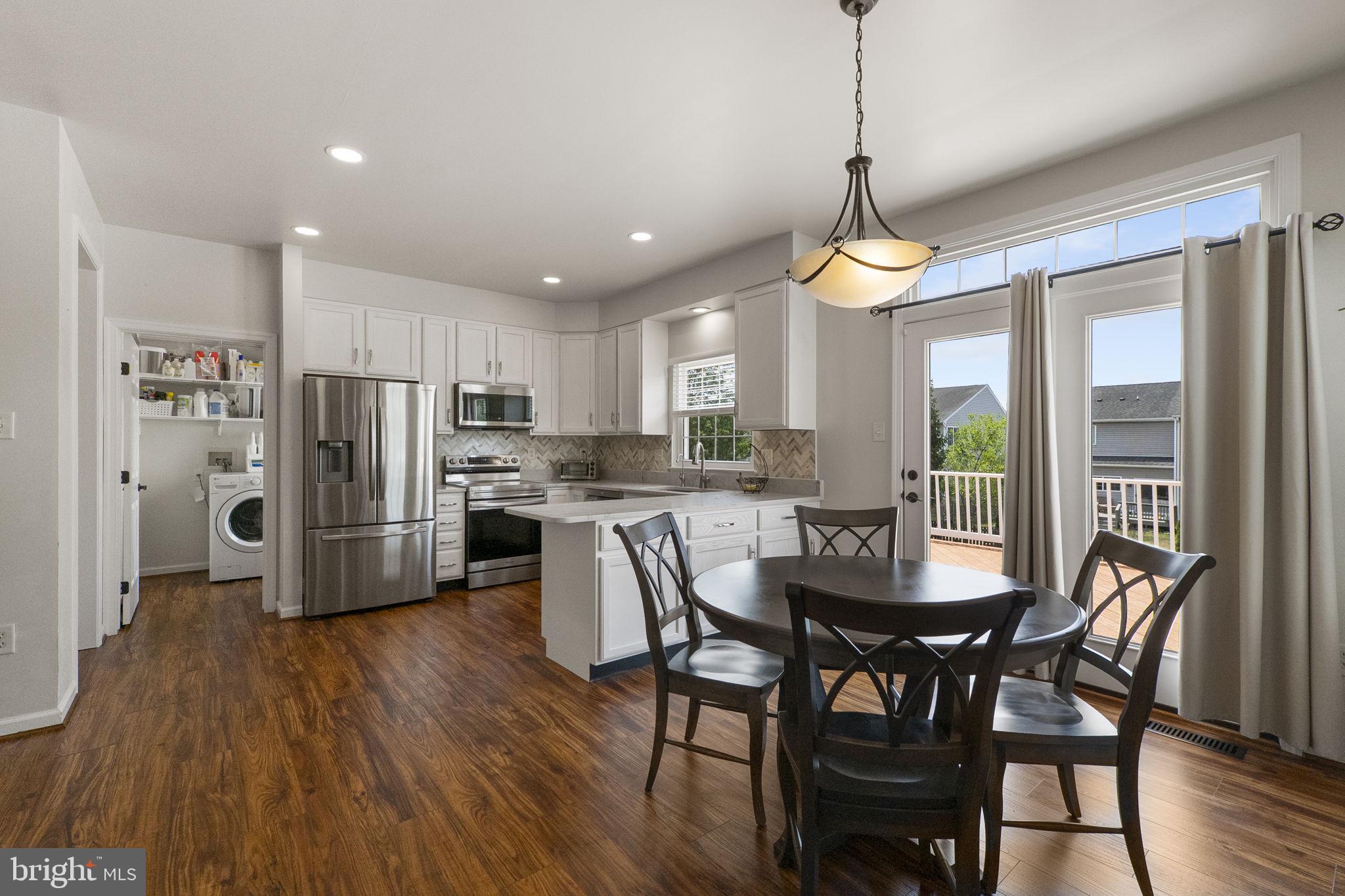SUN MEADOW - Residential