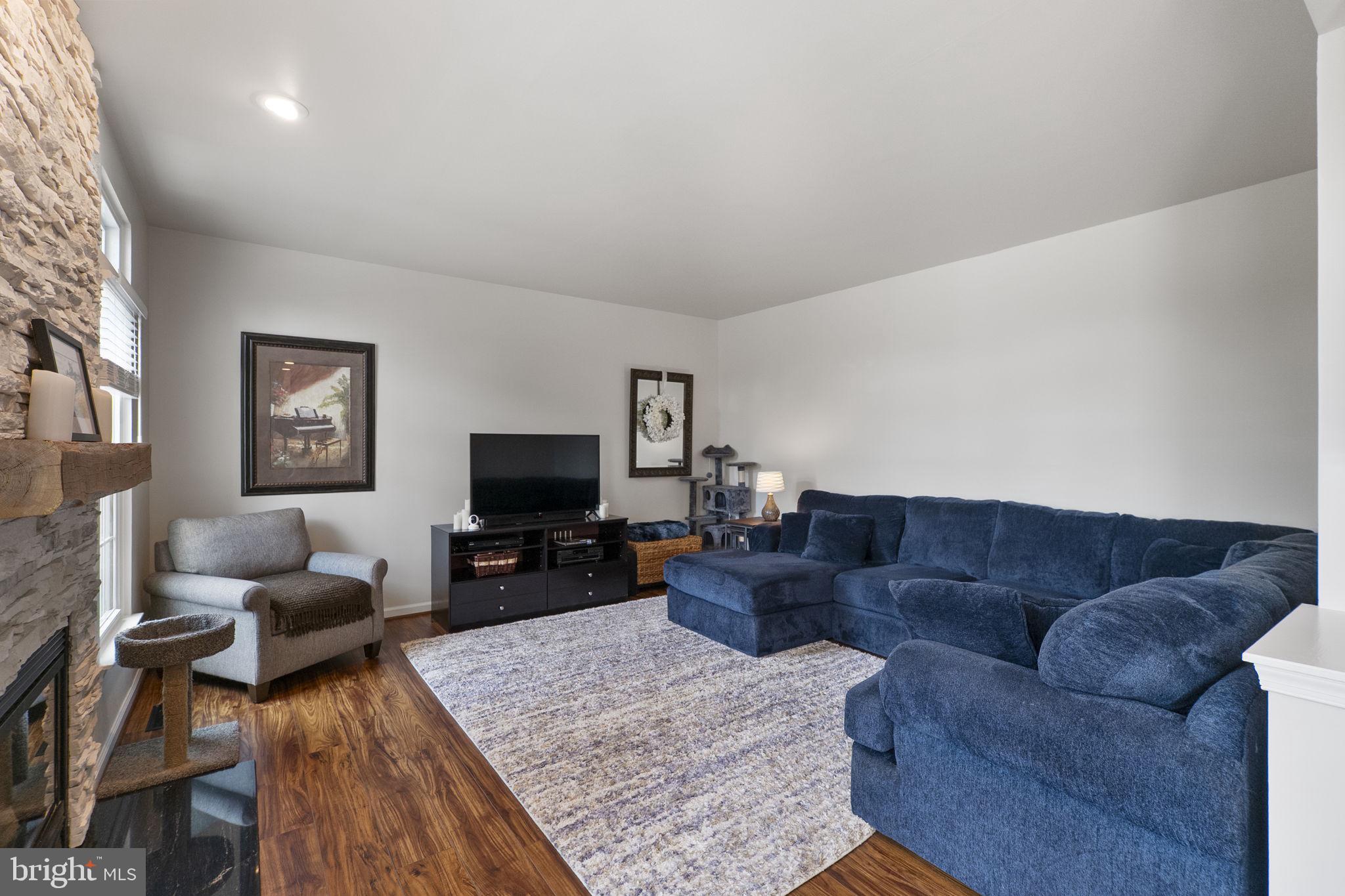 SUN MEADOW - Residential