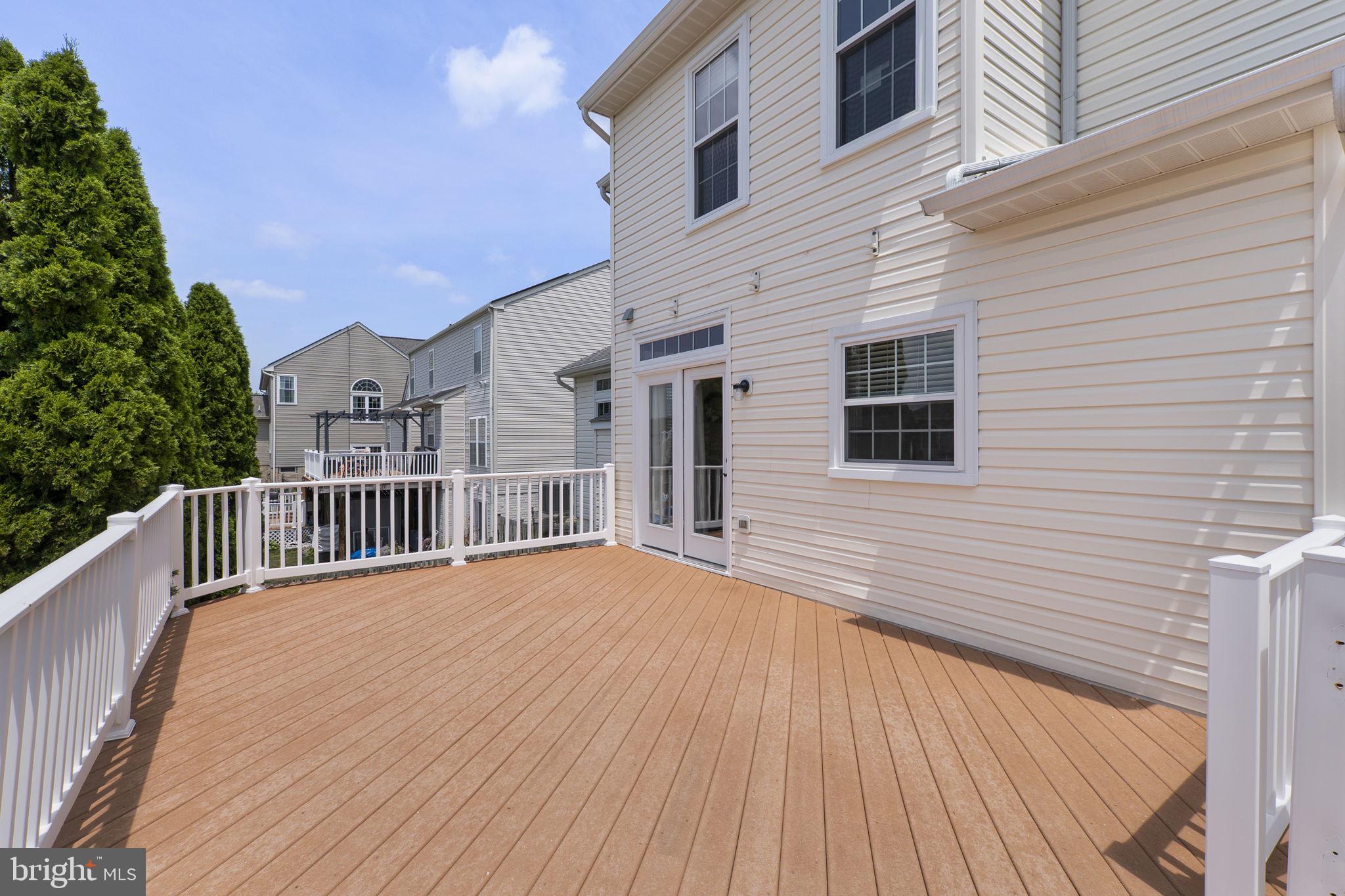 SUN MEADOW - Residential