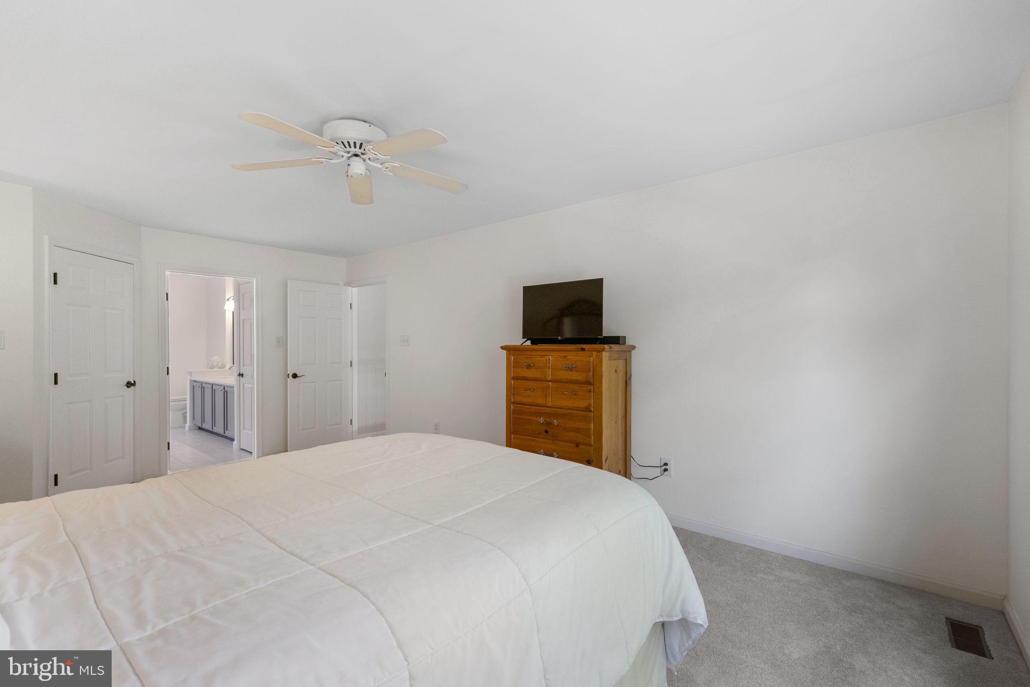 SUN MEADOW - Residential