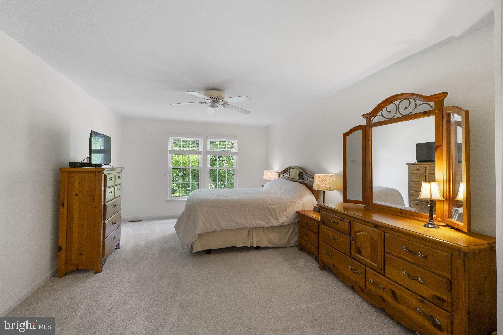 SUN MEADOW - Residential