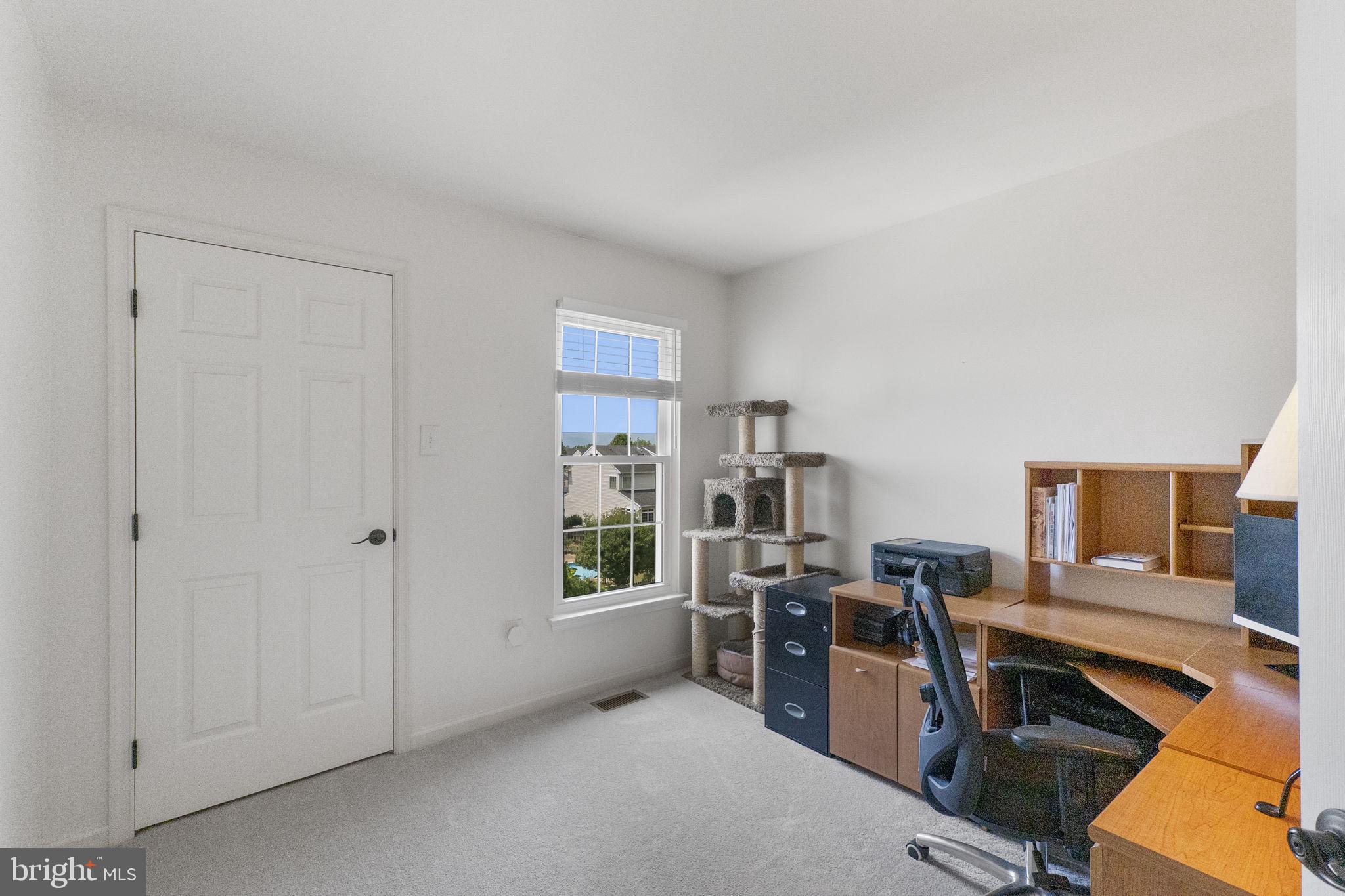SUN MEADOW - Residential