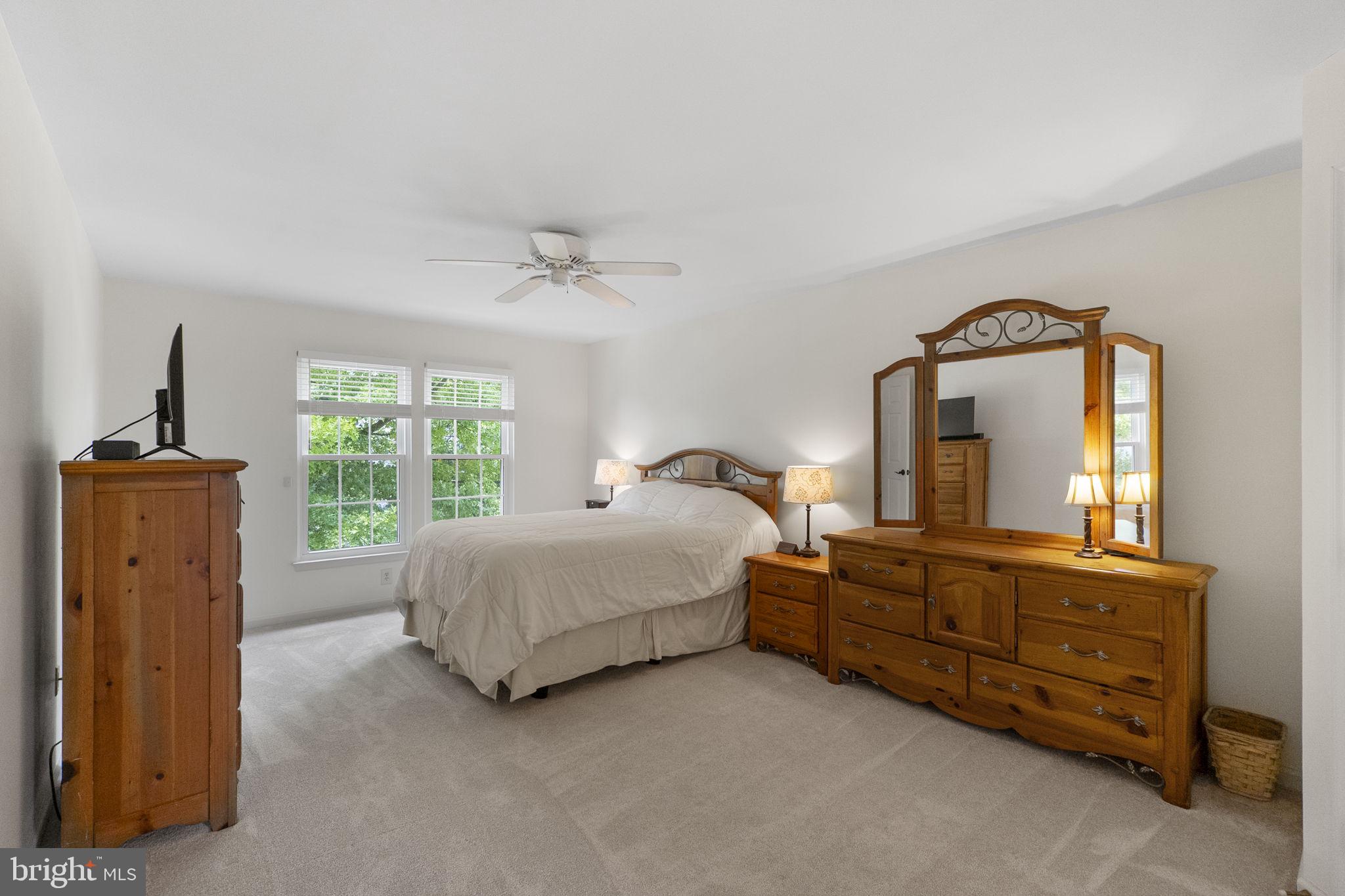 SUN MEADOW - Residential