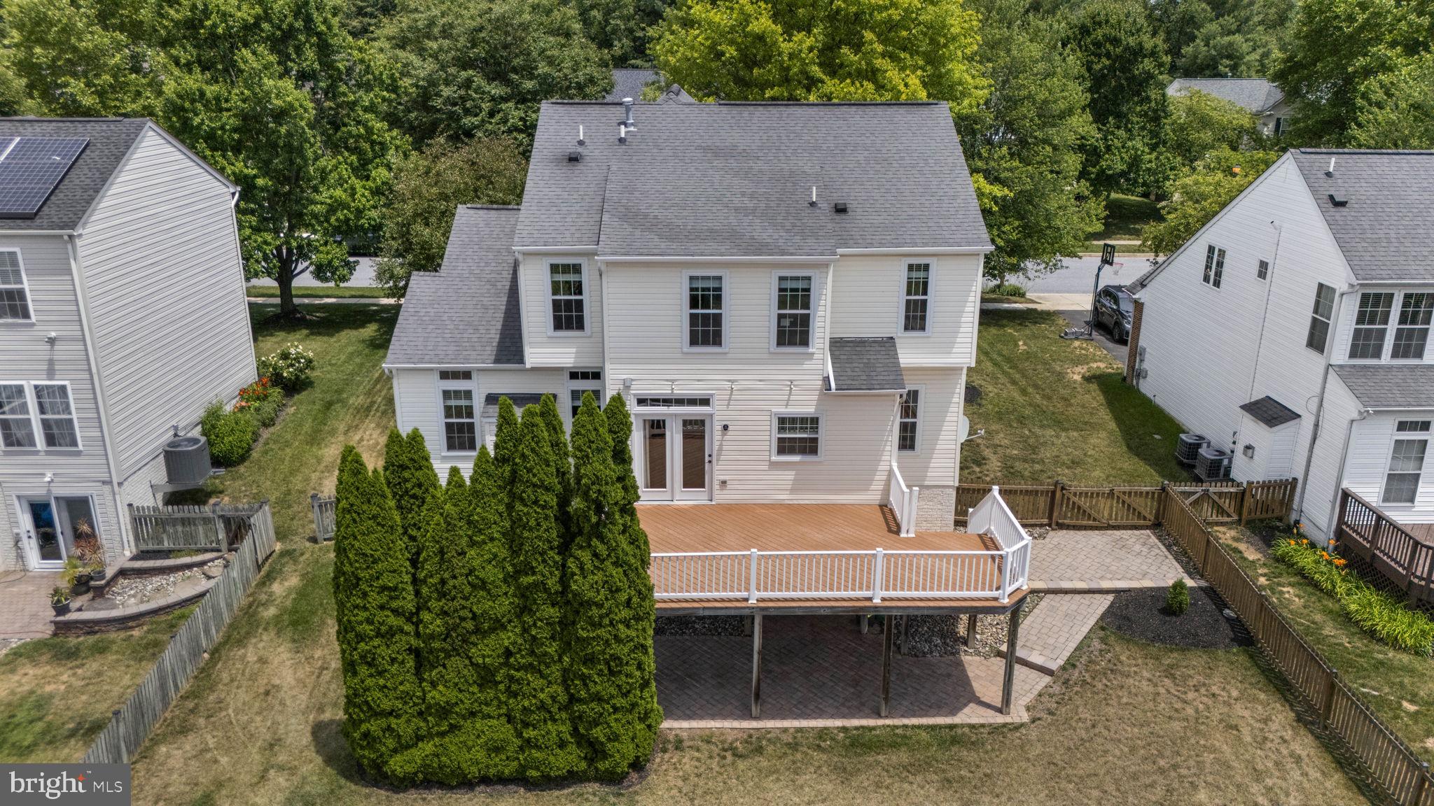 SUN MEADOW - Residential