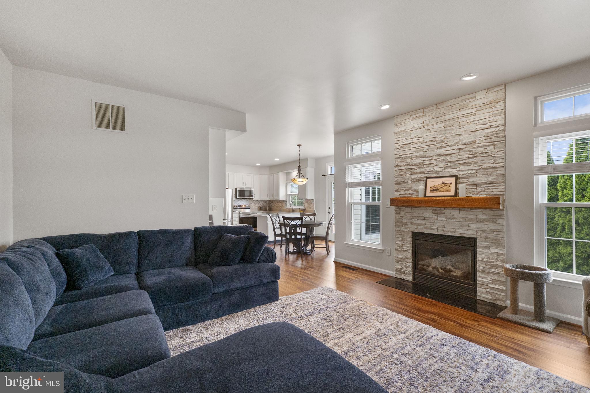 SUN MEADOW - Residential
