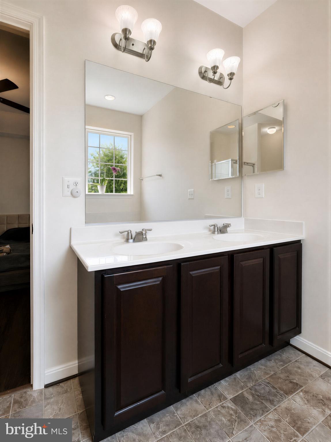 CLEMENTS POINTE - Residential