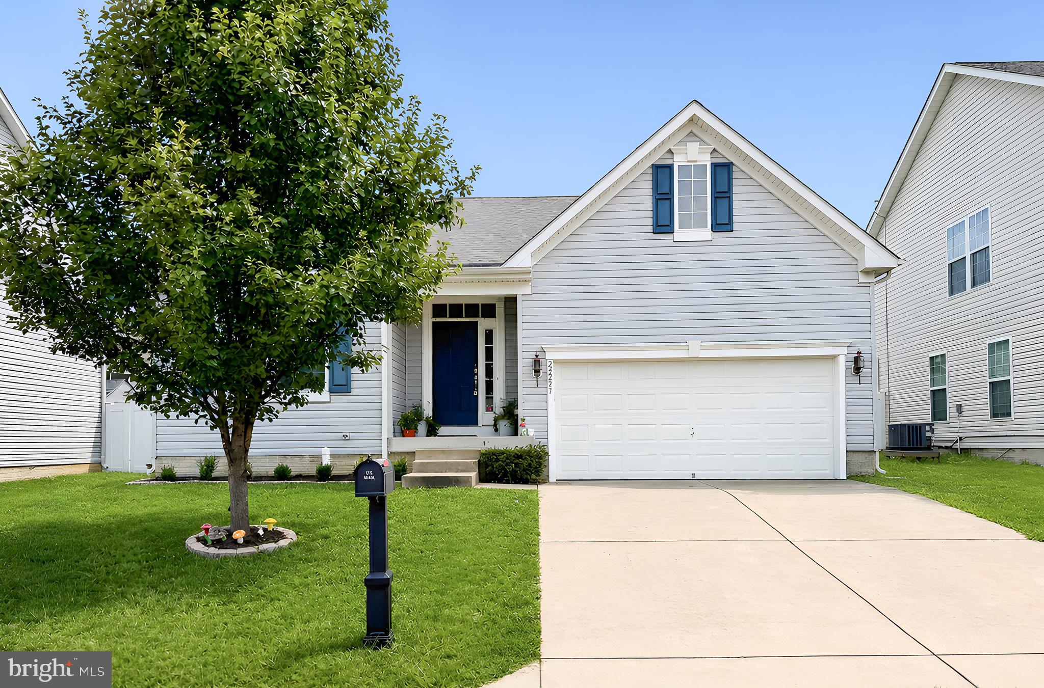 CLEMENTS POINTE - Residential