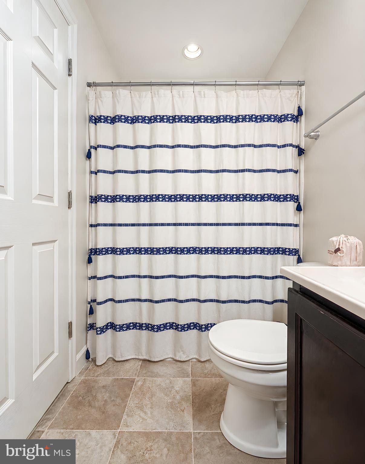 CLEMENTS POINTE - Residential