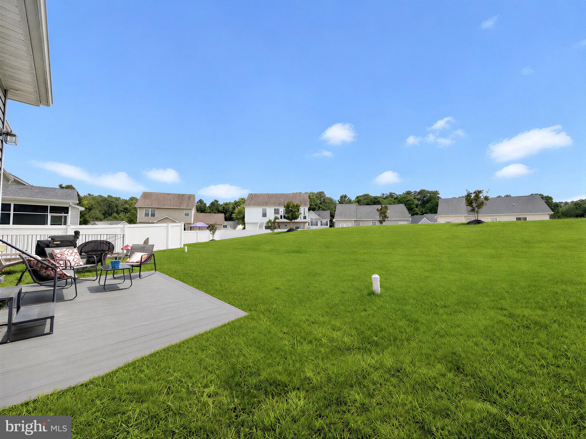 CLEMENTS POINTE - Residential