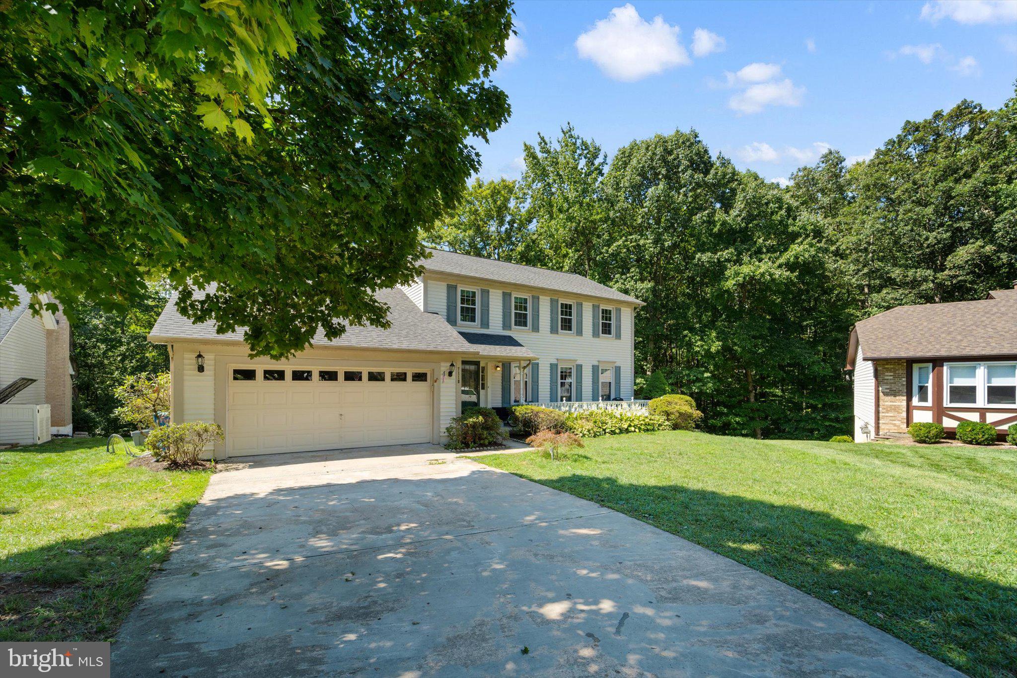 LONGWOOD KNOLLS - Residential Lease
