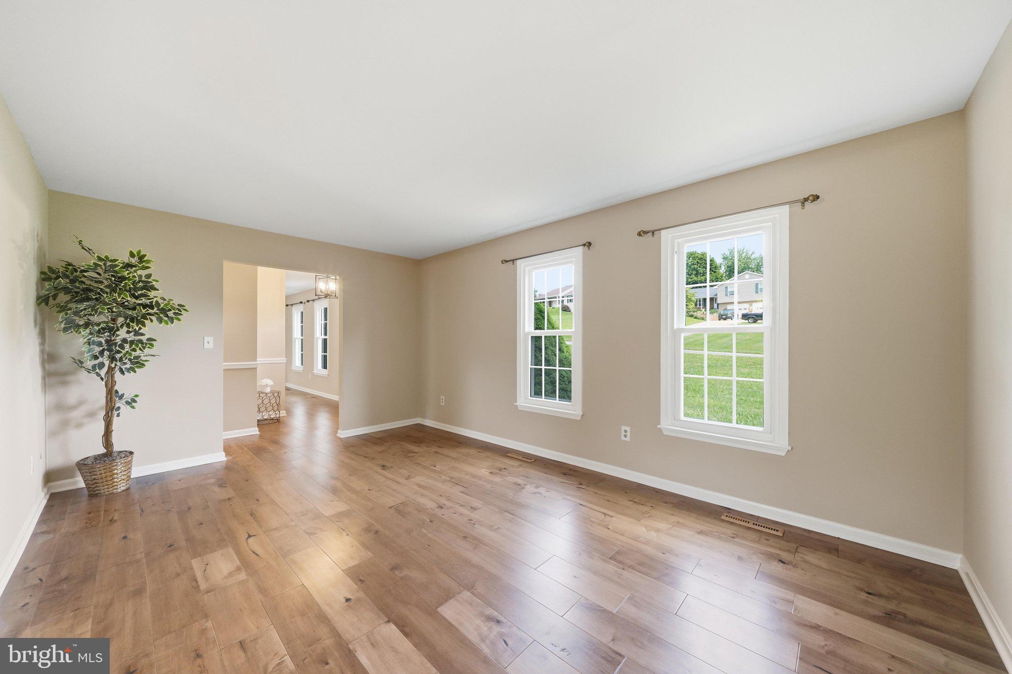 DULANY HILLS - Residential