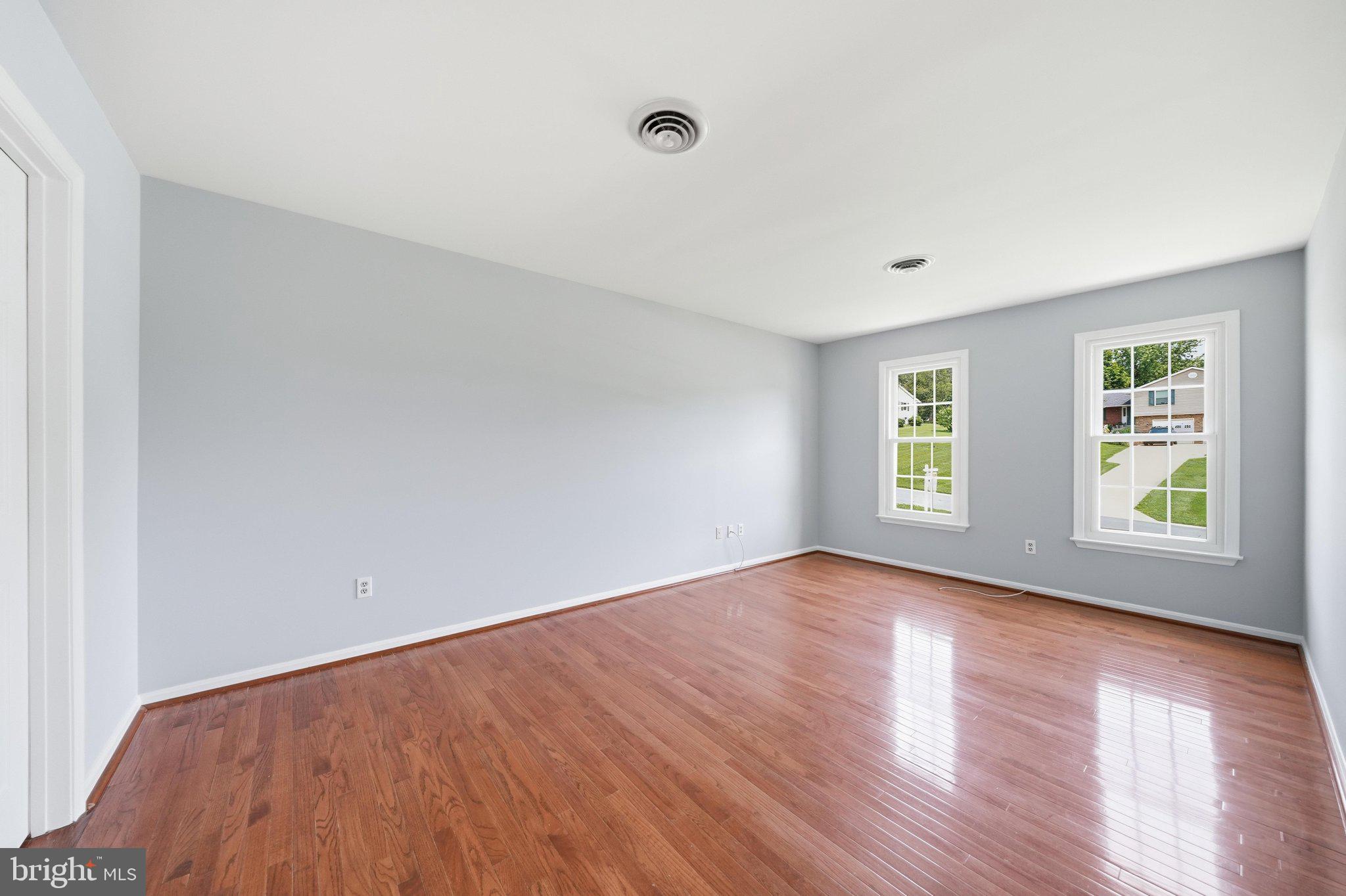 DULANY HILLS - Residential