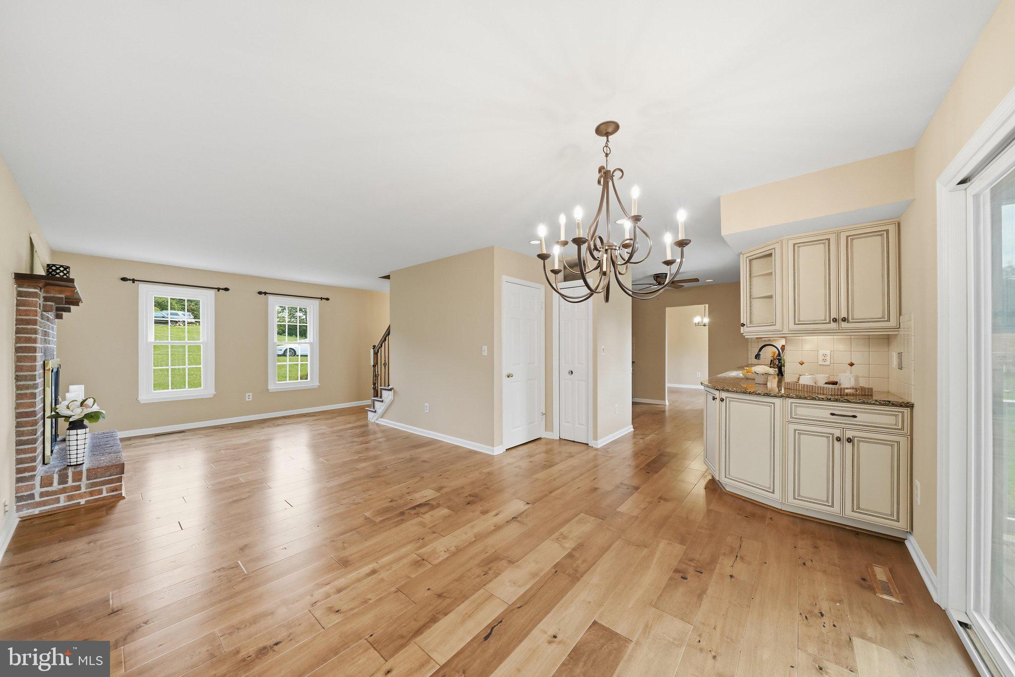 DULANY HILLS - Residential