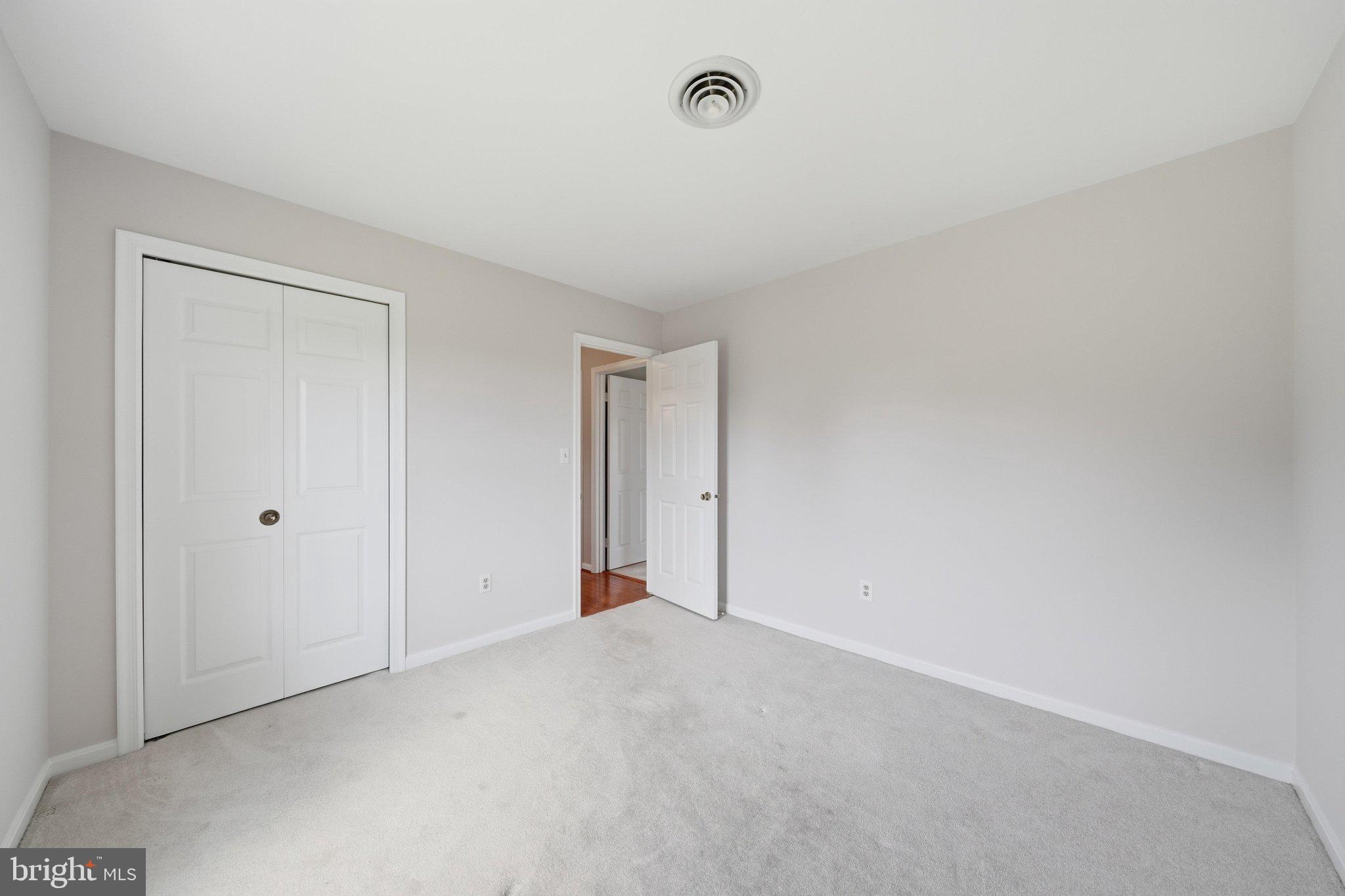 DULANY HILLS - Residential