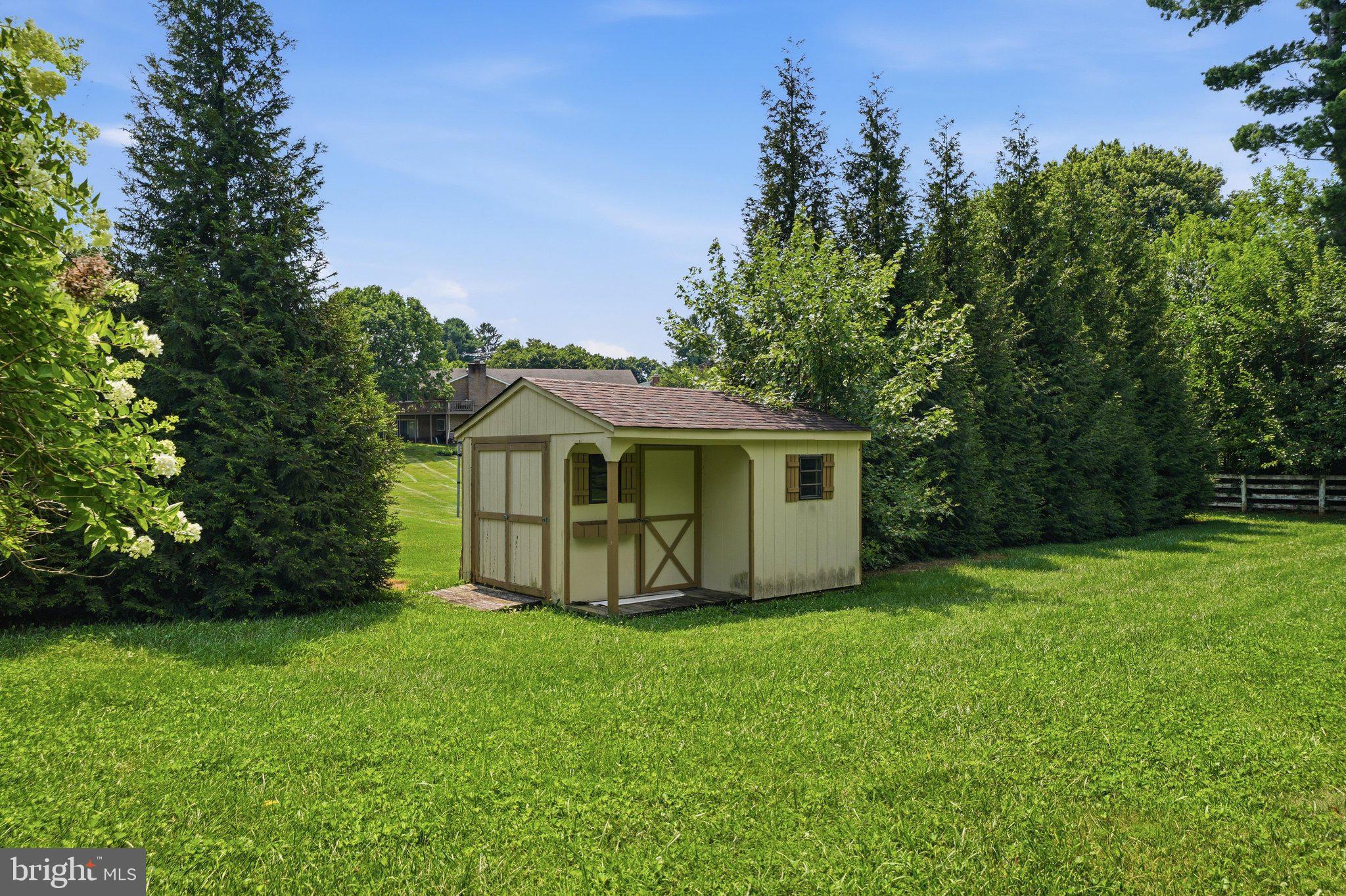 DULANY HILLS - Residential