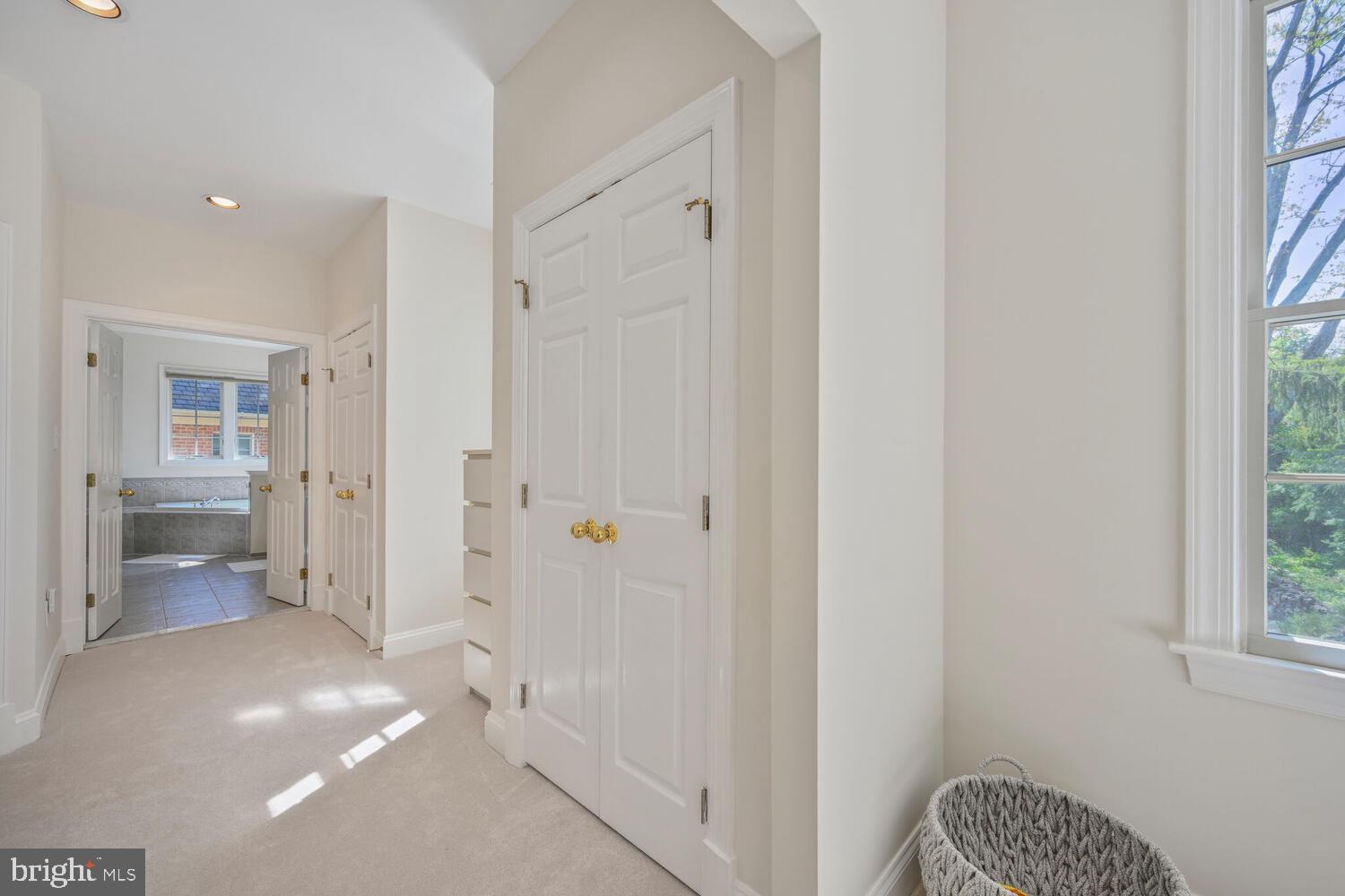 LOCUST RIDGE - Residential